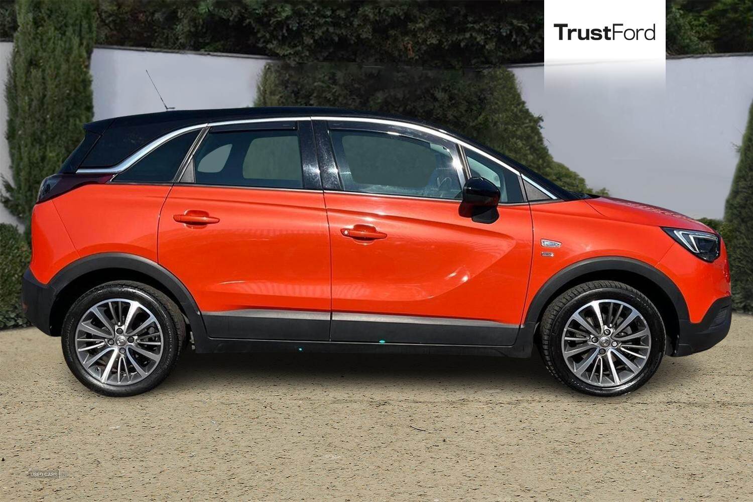 Oct 2020 Vauxhall Crossland X 1.2T [110] Griffin 5dr [6 Spd] [Start Stop]