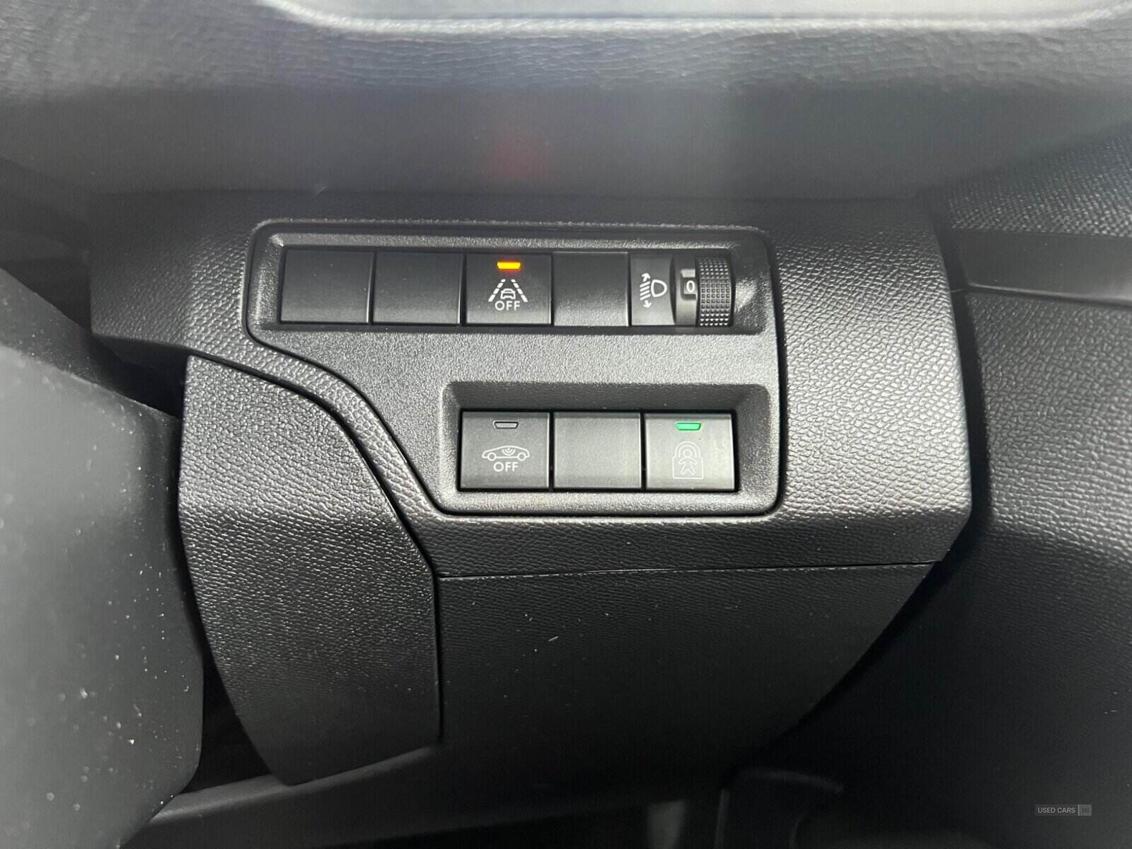 Apr 2021 Peugeot 3008 1.2 PureTech Allure Premium 5dr
