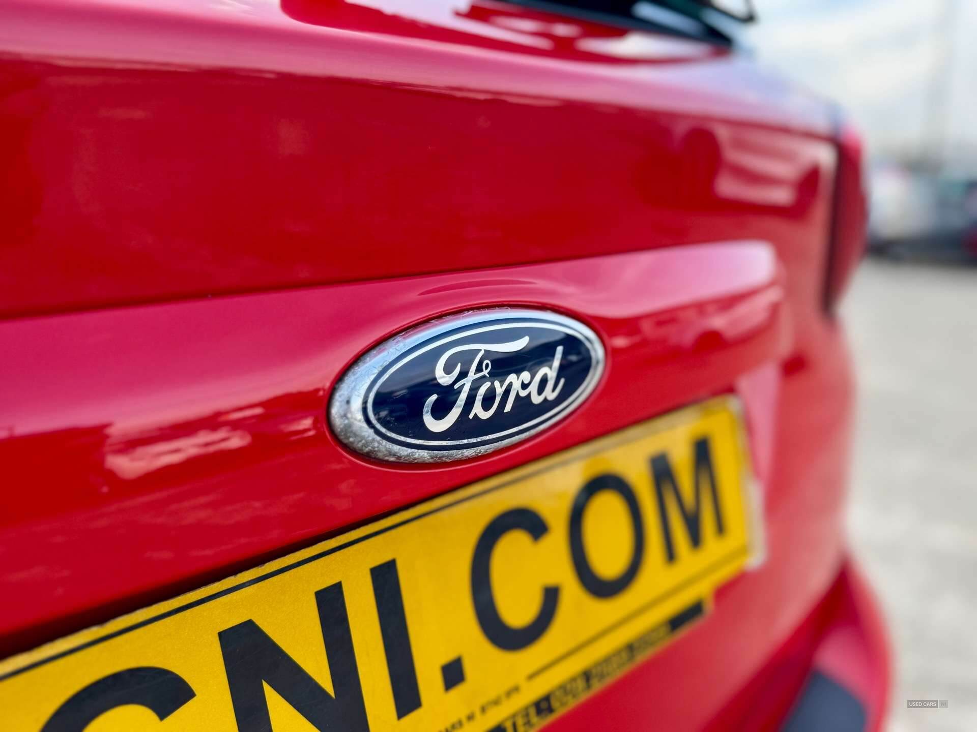 Jan 2014 Ford C-max 1.6 TDCi Titanium 5dr
