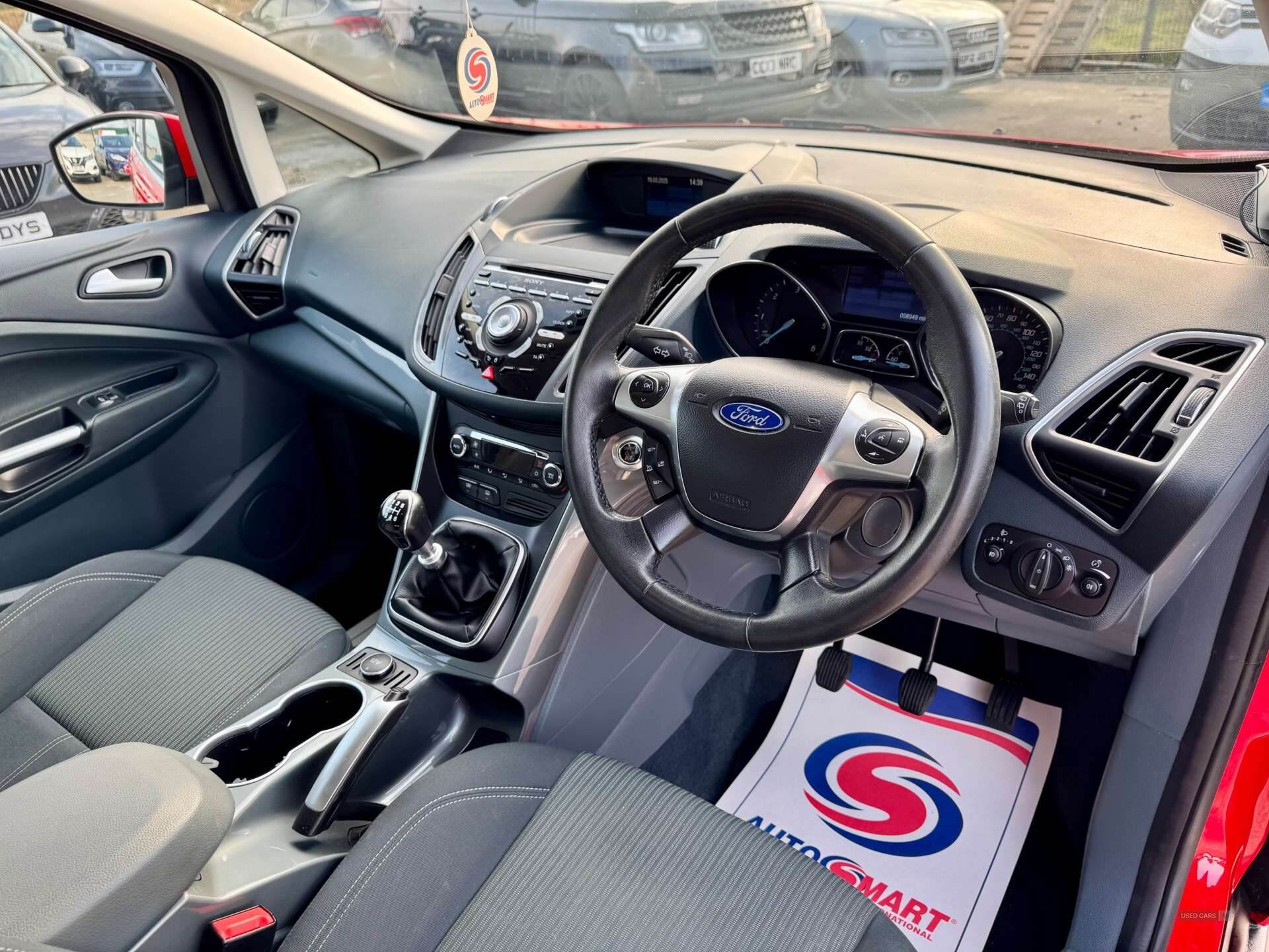 Jan 2014 Ford C-max 1.6 TDCi Titanium 5dr