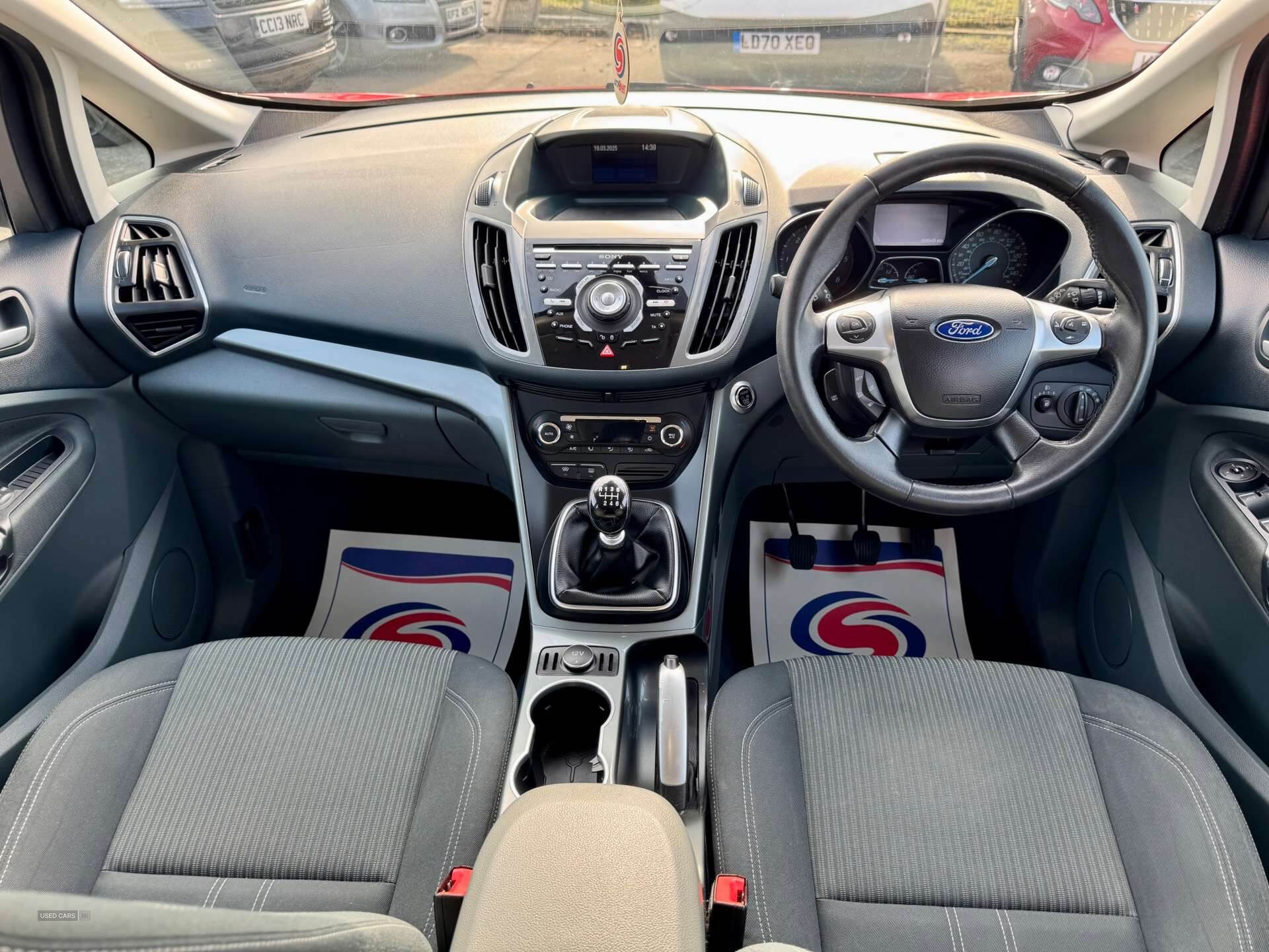 Jan 2014 Ford C-max 1.6 TDCi Titanium 5dr