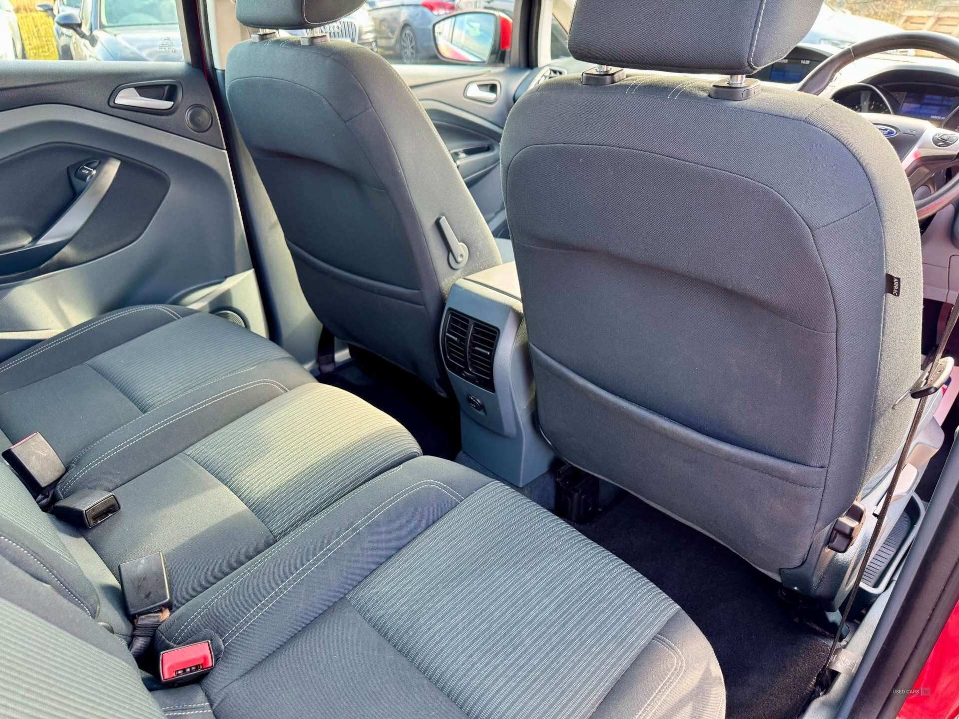 Jan 2014 Ford C-max 1.6 TDCi Titanium 5dr