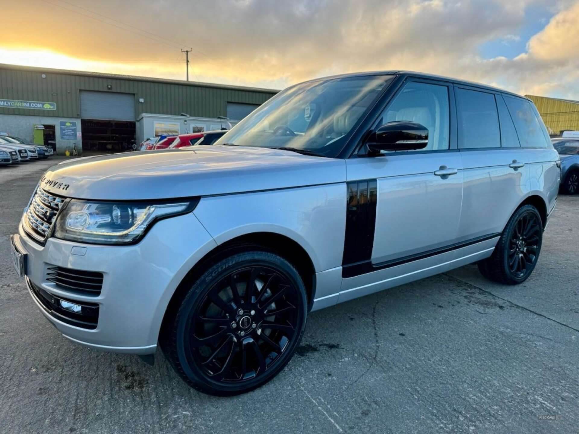 Jun 2013 Land Rover Range Rover 4.4 SDV8 Autobiography 4dr Auto