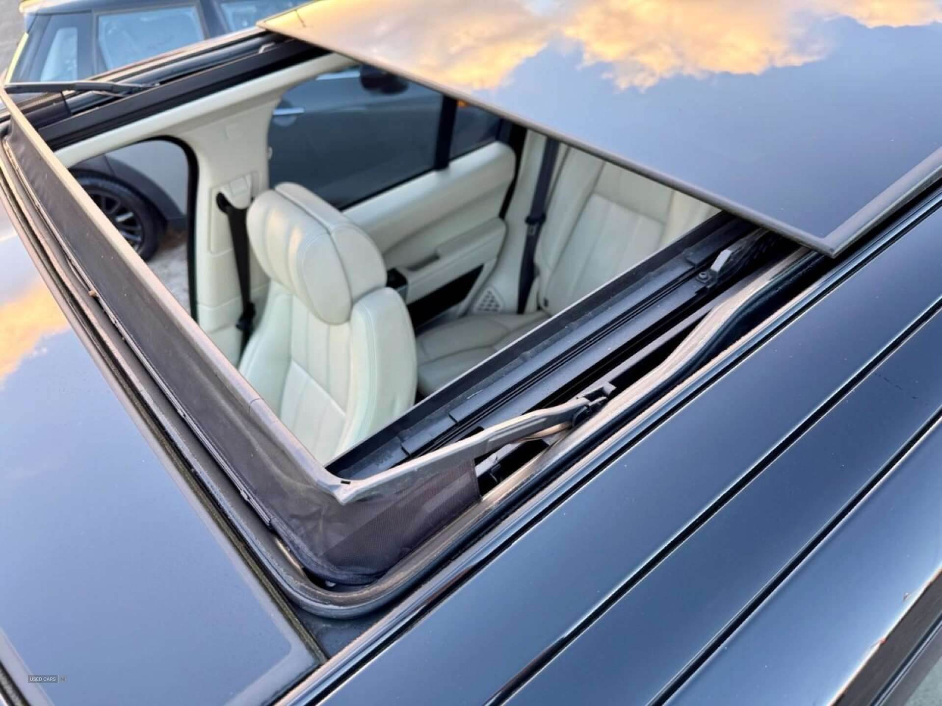 Jun 2013 Land Rover Range Rover 4.4 SDV8 Autobiography 4dr Auto
