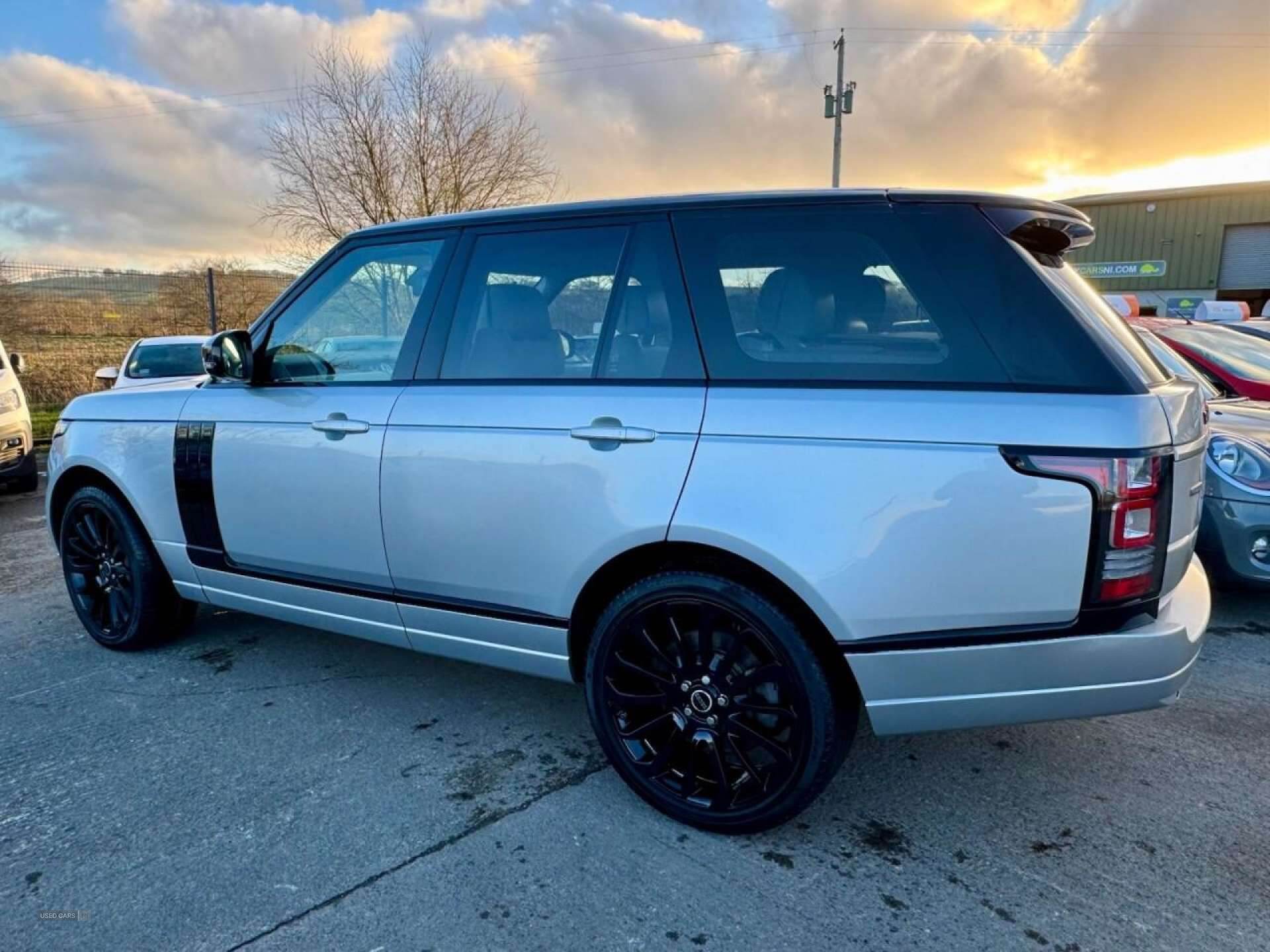 Jun 2013 Land Rover Range Rover 4.4 SDV8 Autobiography 4dr Auto