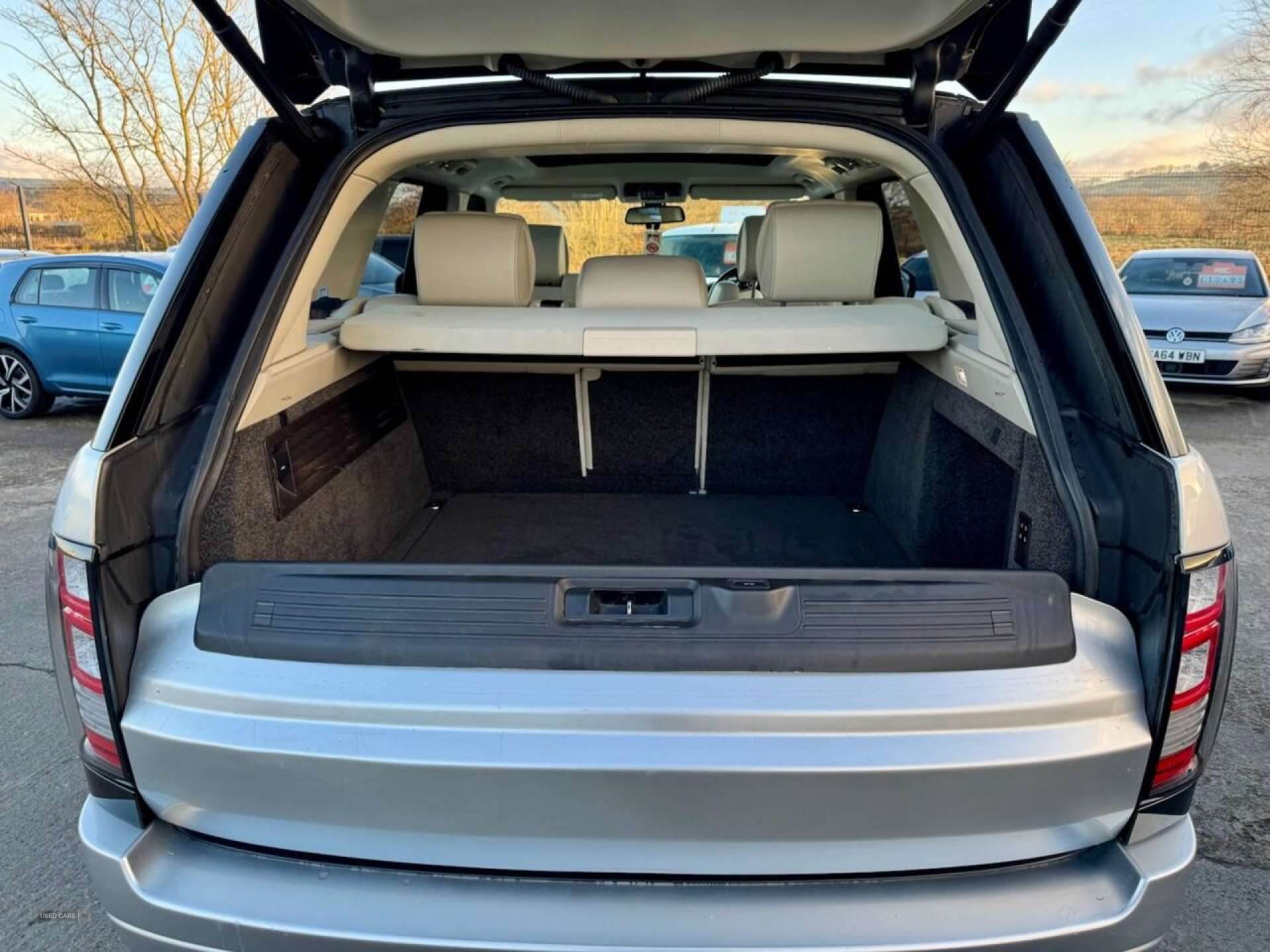 Jun 2013 Land Rover Range Rover 4.4 SDV8 Autobiography 4dr Auto