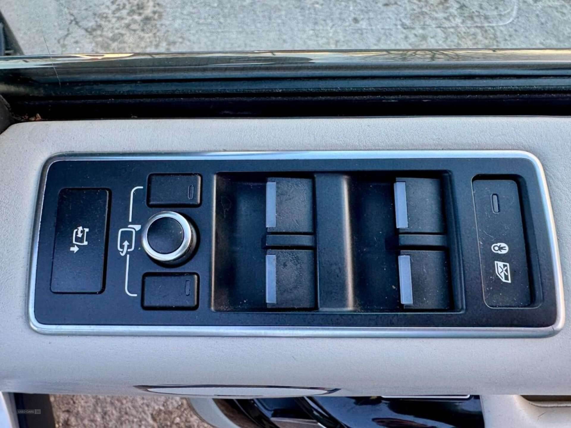 Jun 2013 Land Rover Range Rover 4.4 SDV8 Autobiography 4dr Auto