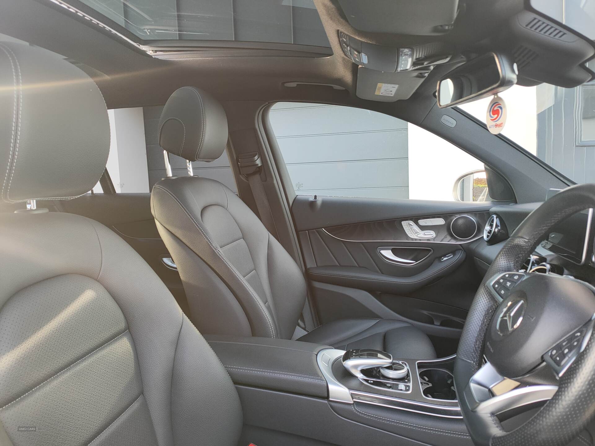 Dec 2016 Mercedes GLC-Class GLC 250d 4Matic AMG Line Premium 5dr 9G-Tronic