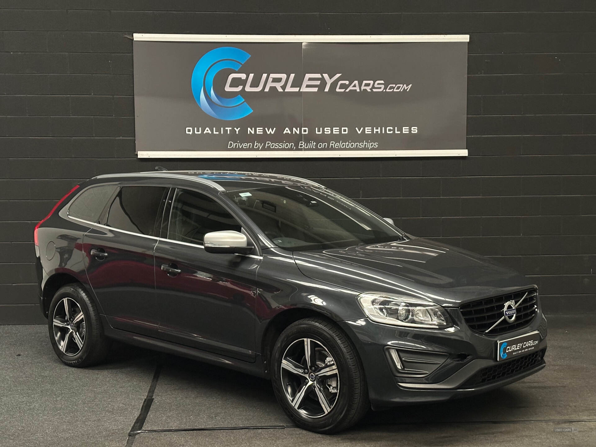 Mar 2017 Volvo XC60 D4 [190] R DESIGN Lux Nav 5dr AWD Geartronic