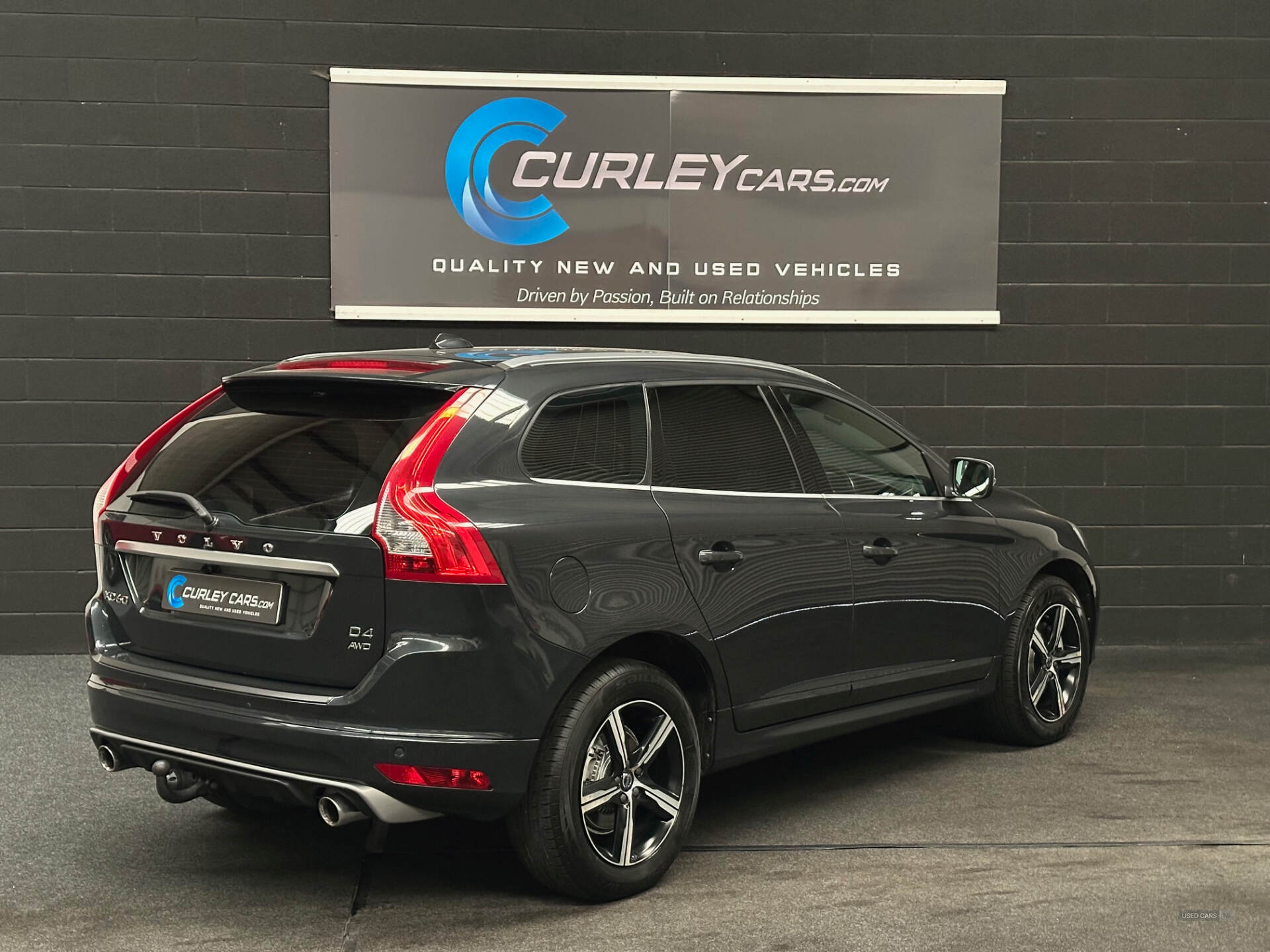 Mar 2017 Volvo XC60 D4 [190] R DESIGN Lux Nav 5dr AWD Geartronic