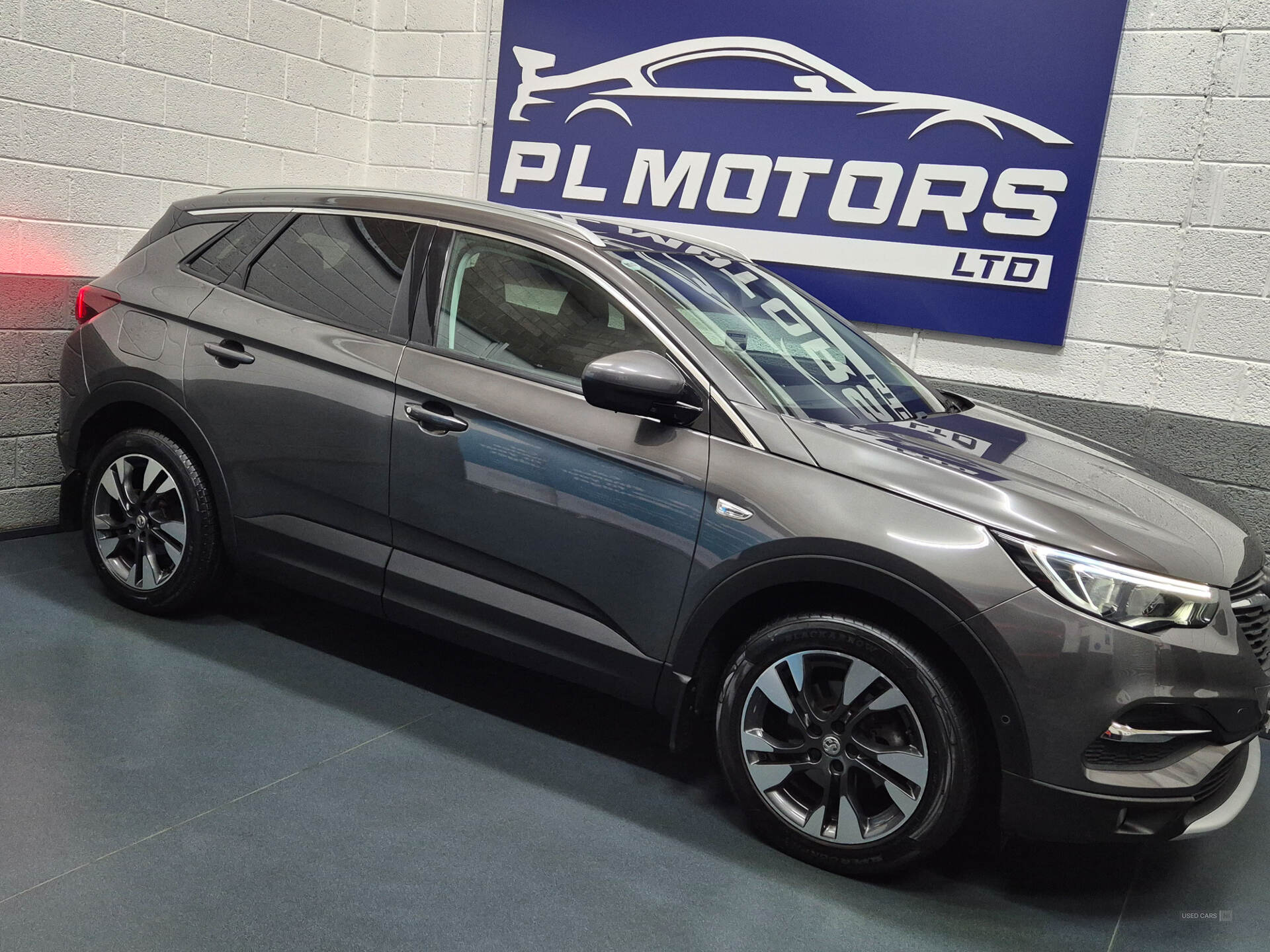 Aug 2018 Vauxhall Grandland X 1.2 Turbo Sport Nav 5dr