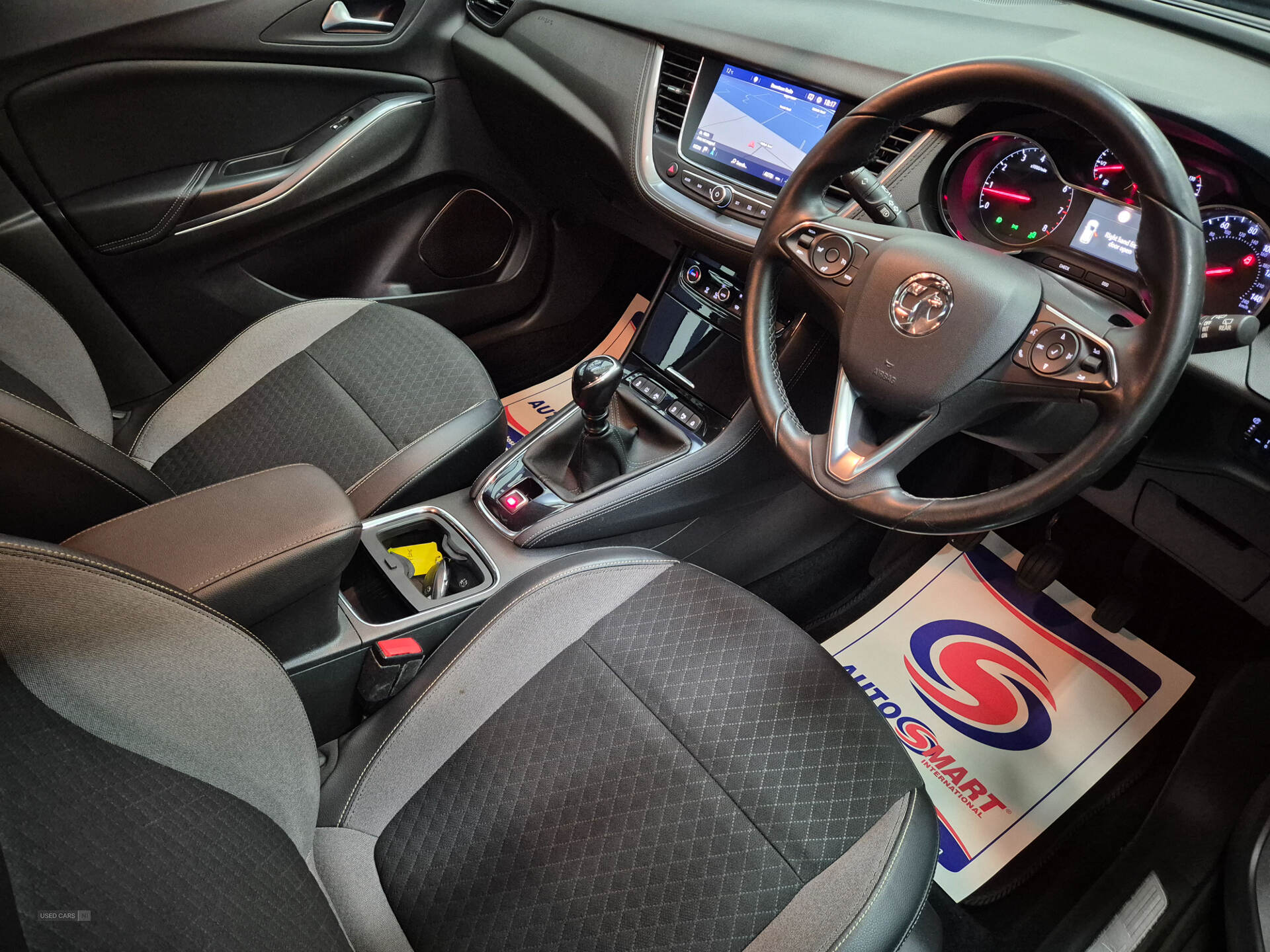 Aug 2018 Vauxhall Grandland X 1.2 Turbo Sport Nav 5dr