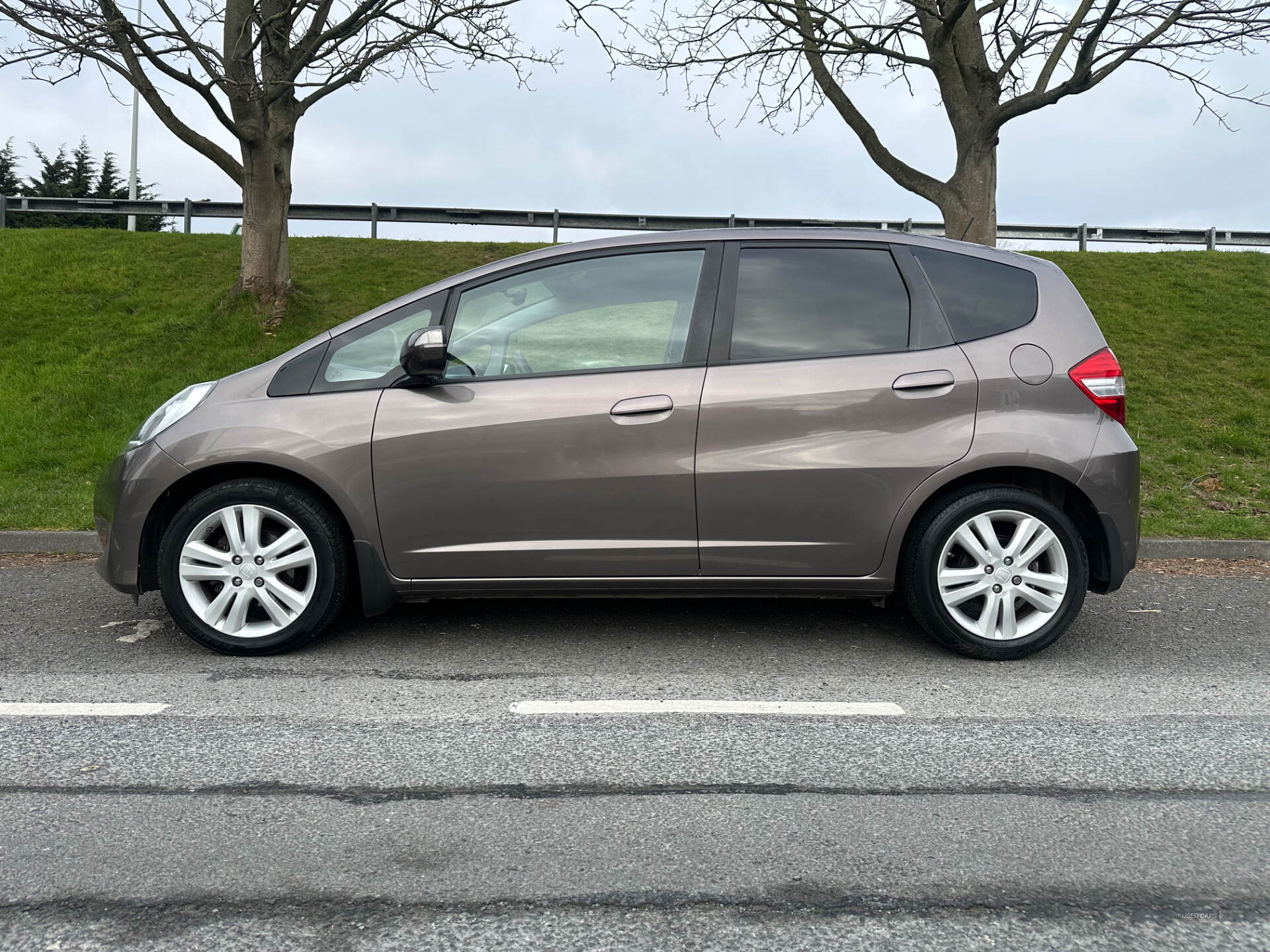 Dec 2014 Honda Jazz 1.4 i-VTEC ES Plus 5dr