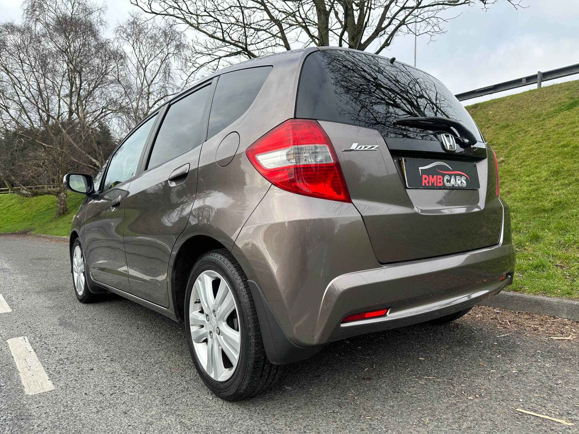 Dec 2014 Honda Jazz 1.4 i-VTEC ES Plus 5dr