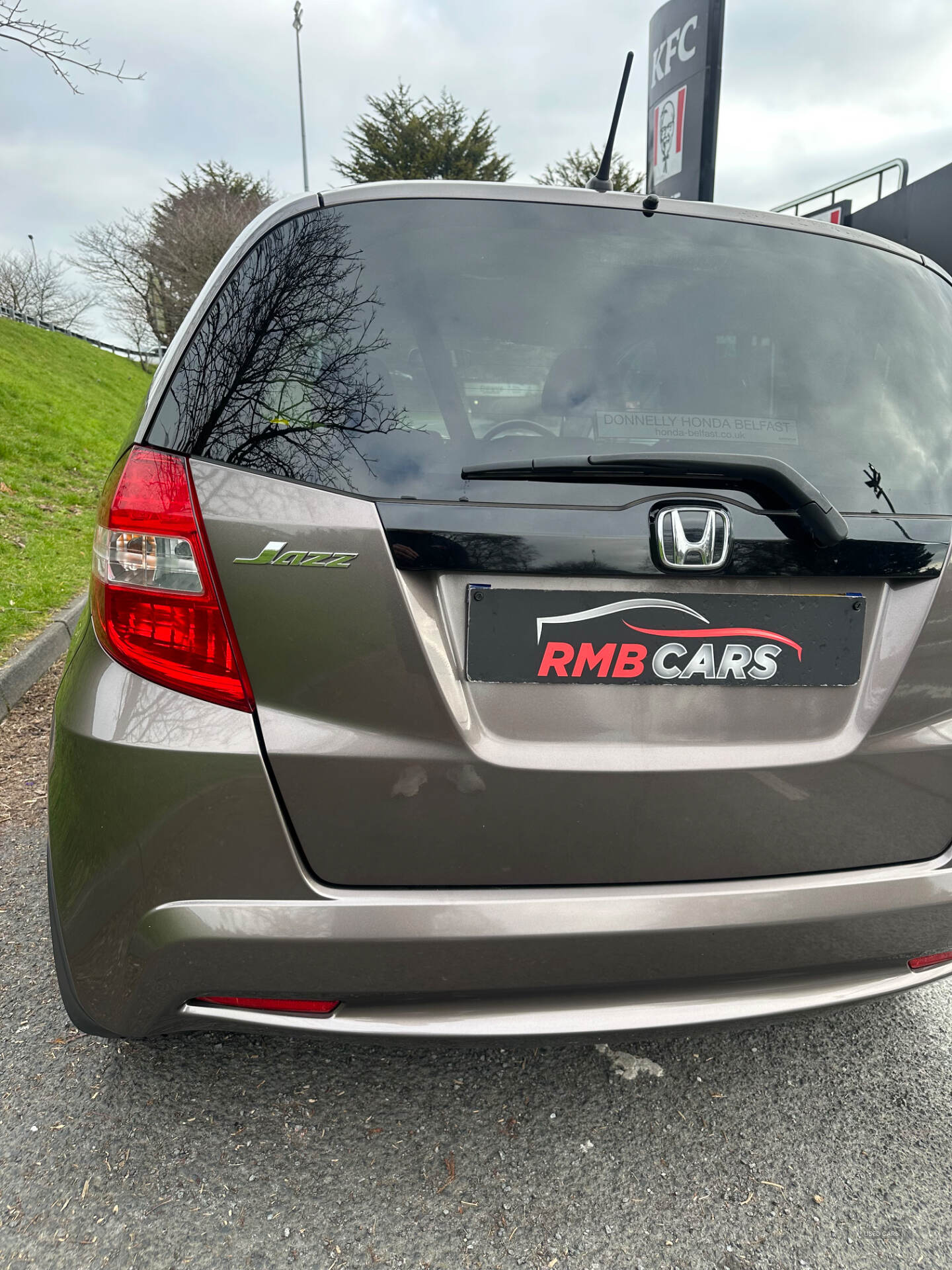 Dec 2014 Honda Jazz 1.4 i-VTEC ES Plus 5dr