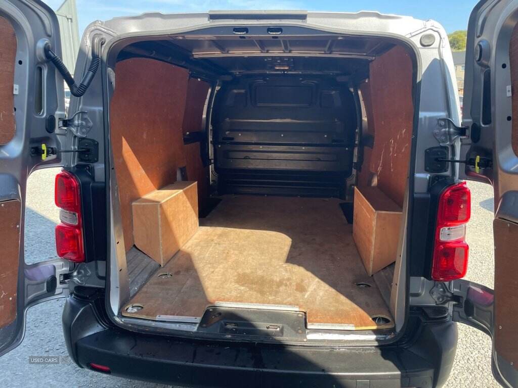 Nov 2019 Vauxhall Vivaro 2900 1.5d 100PS Dynamic H1 Van