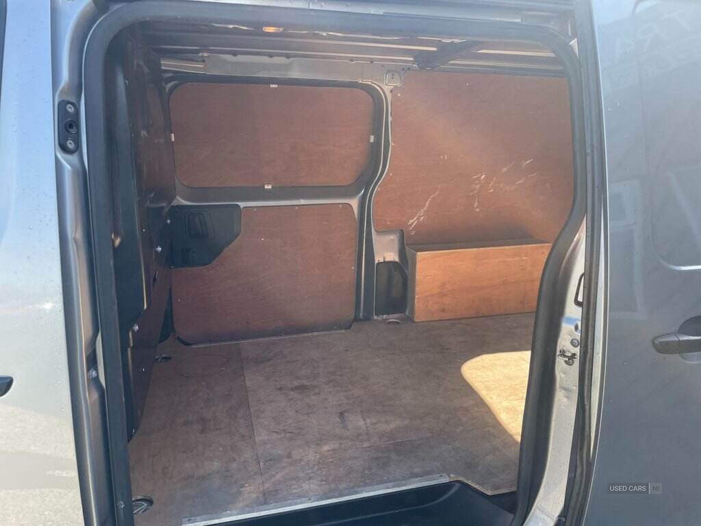 Nov 2019 Vauxhall Vivaro 2900 1.5d 100PS Dynamic H1 Van