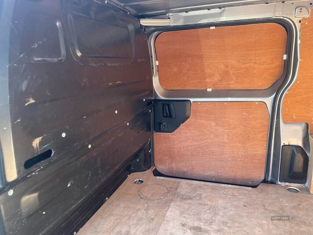 Nov 2019 Vauxhall Vivaro 2900 1.5d 100PS Dynamic H1 Van