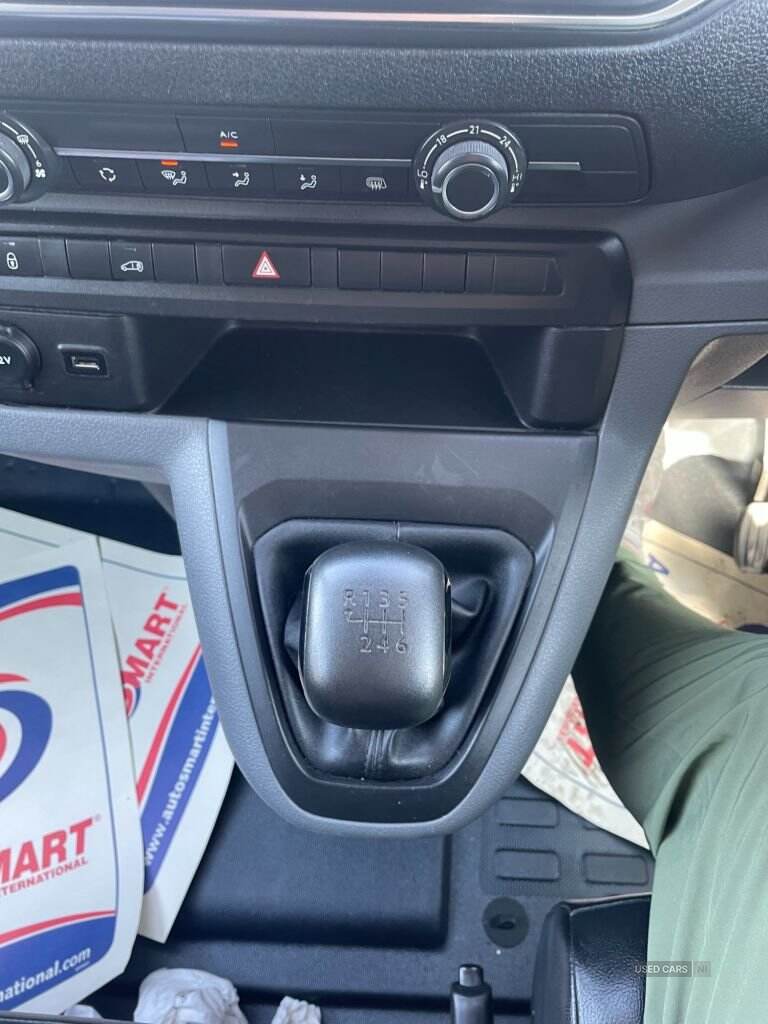 Nov 2019 Vauxhall Vivaro 2900 1.5d 100PS Dynamic H1 Van
