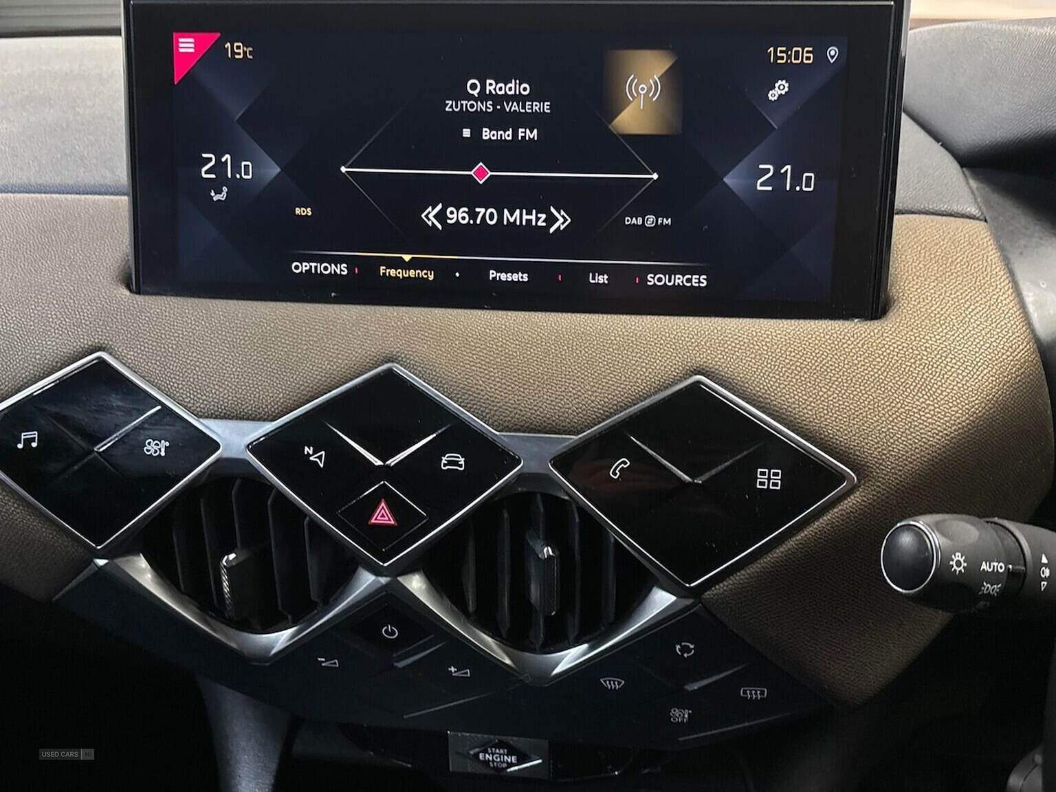 2019 DS DS3 CROSSBACK 1.2 Puretech 155 Prestige 5Dr Eat8