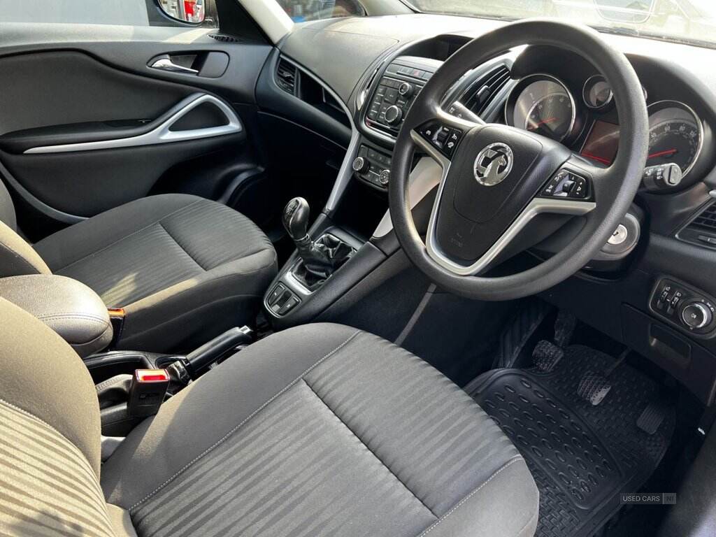 2016 Vauxhall Zafira Tourer 1.4i Turbo Design MPV 5dr Petrol Manual Euro 6 (140 ps)