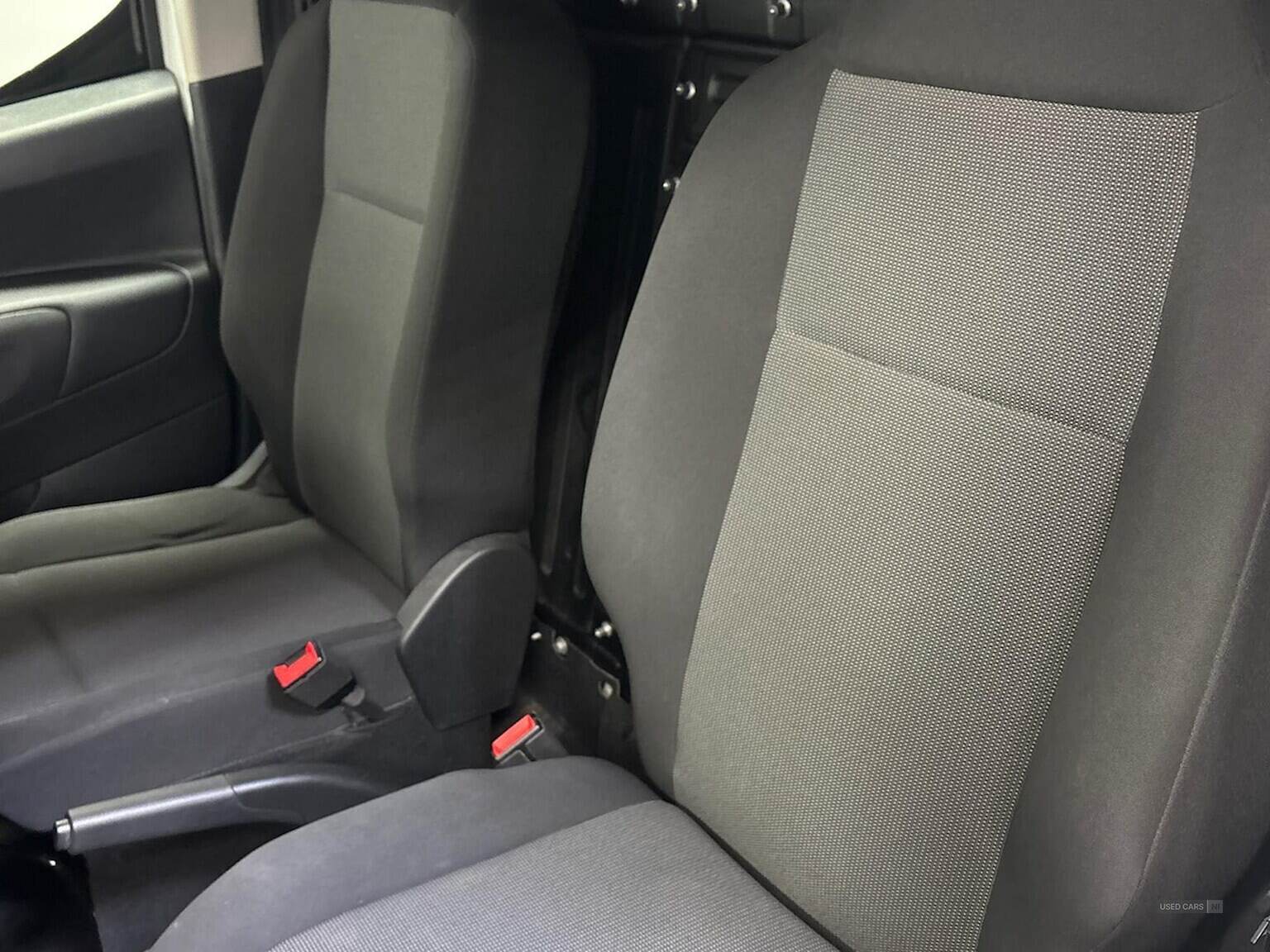 Mar 2020 Vauxhall Combo CARGO 2300 1.5 Turbo D 100Ps H1 Edition Van