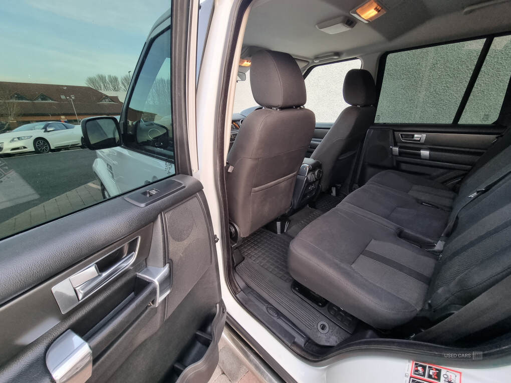 Sep 2012 Land Rover Discovery 3.0 SDV6 255 GS 5dr Auto
