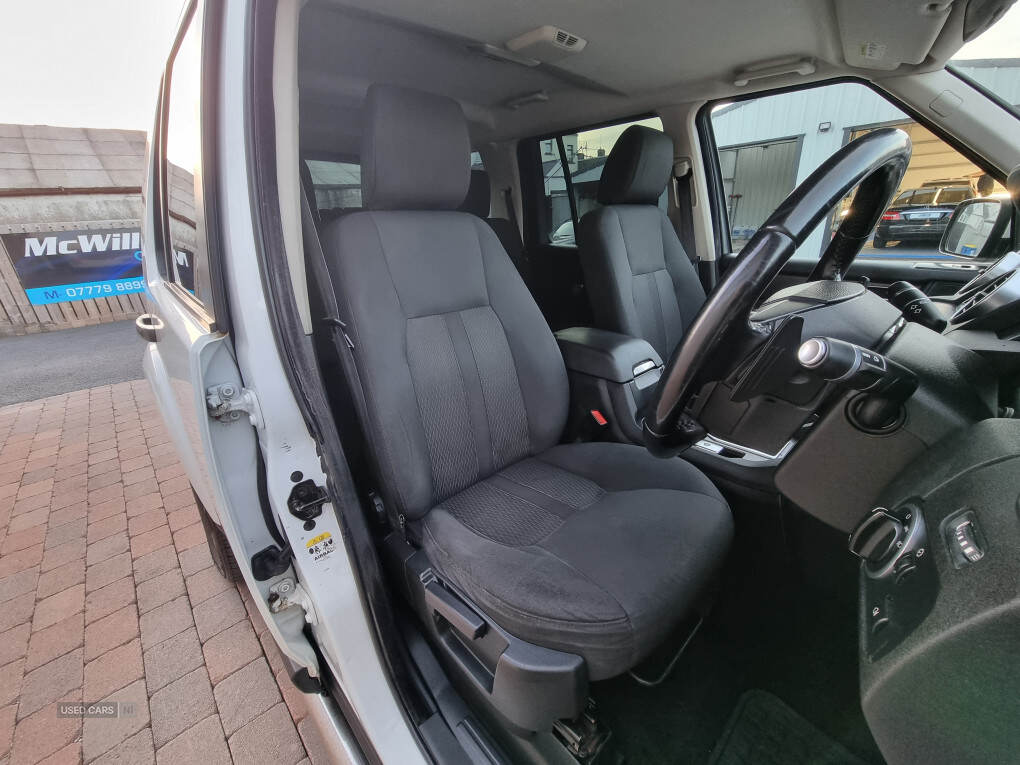 Sep 2012 Land Rover Discovery 3.0 SDV6 255 GS 5dr Auto