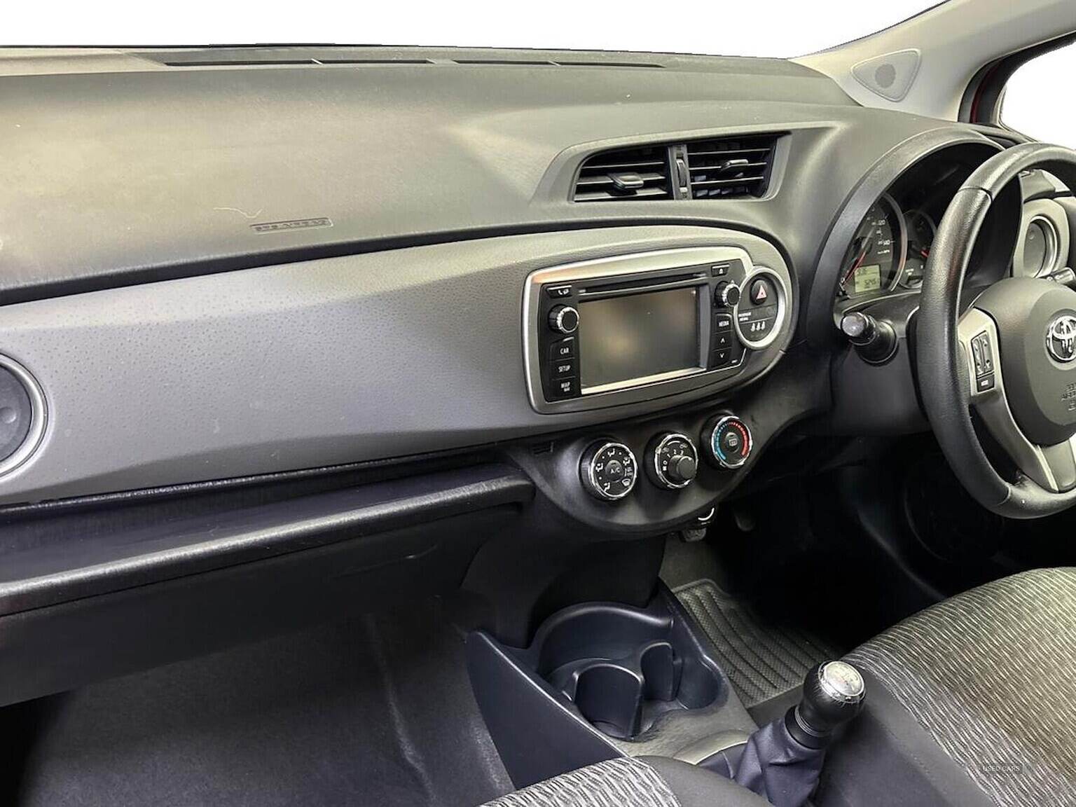 Apr 2013 Toyota Yaris 1.0 Vvt-I Tr 5Dr