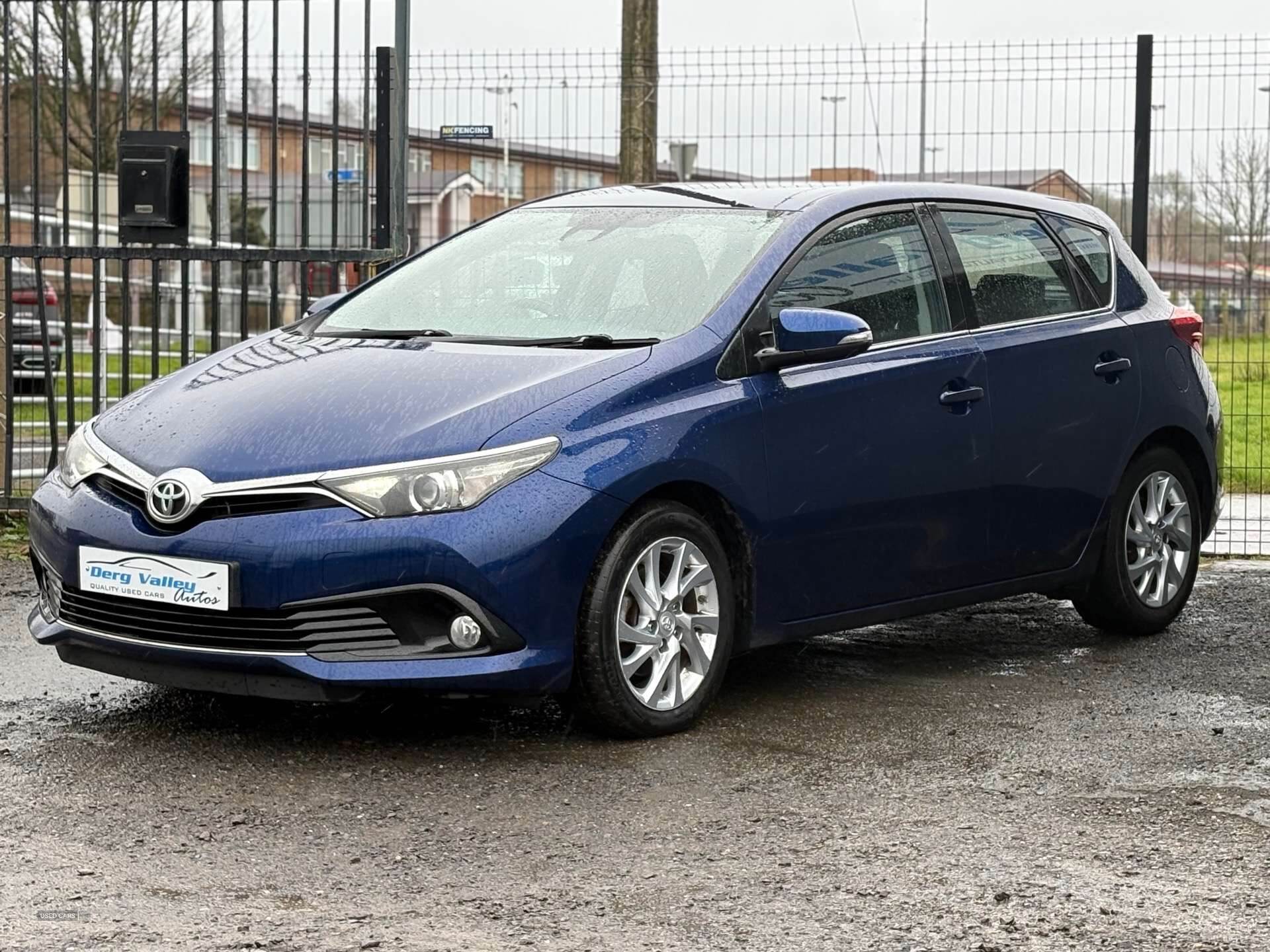 Sep 2016 Toyota Auris 1.6 D-4D Business Edition TSS 5dr