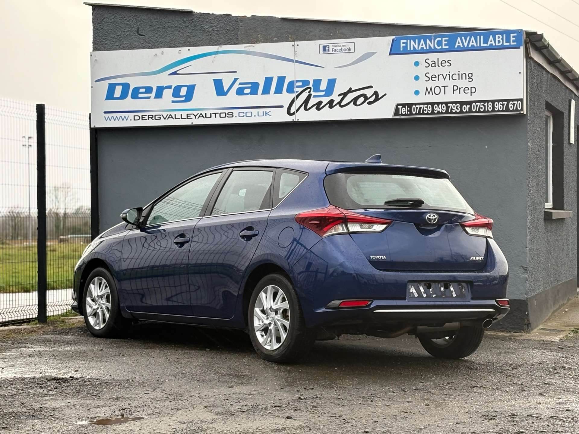 Sep 2016 Toyota Auris 1.6 D-4D Business Edition TSS 5dr