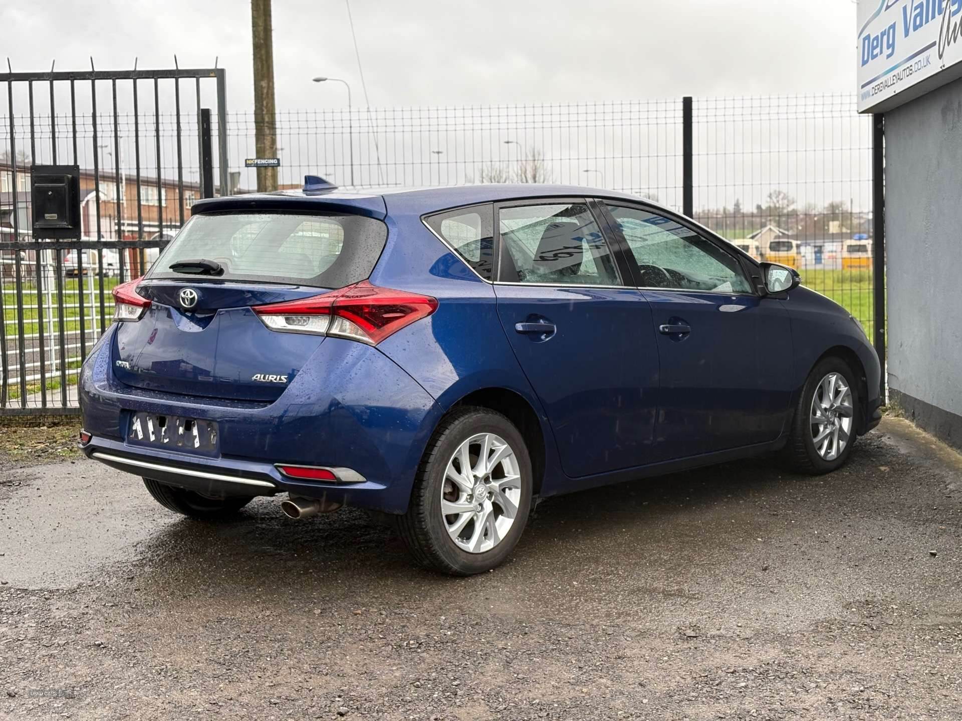 Sep 2016 Toyota Auris 1.6 D-4D Business Edition TSS 5dr