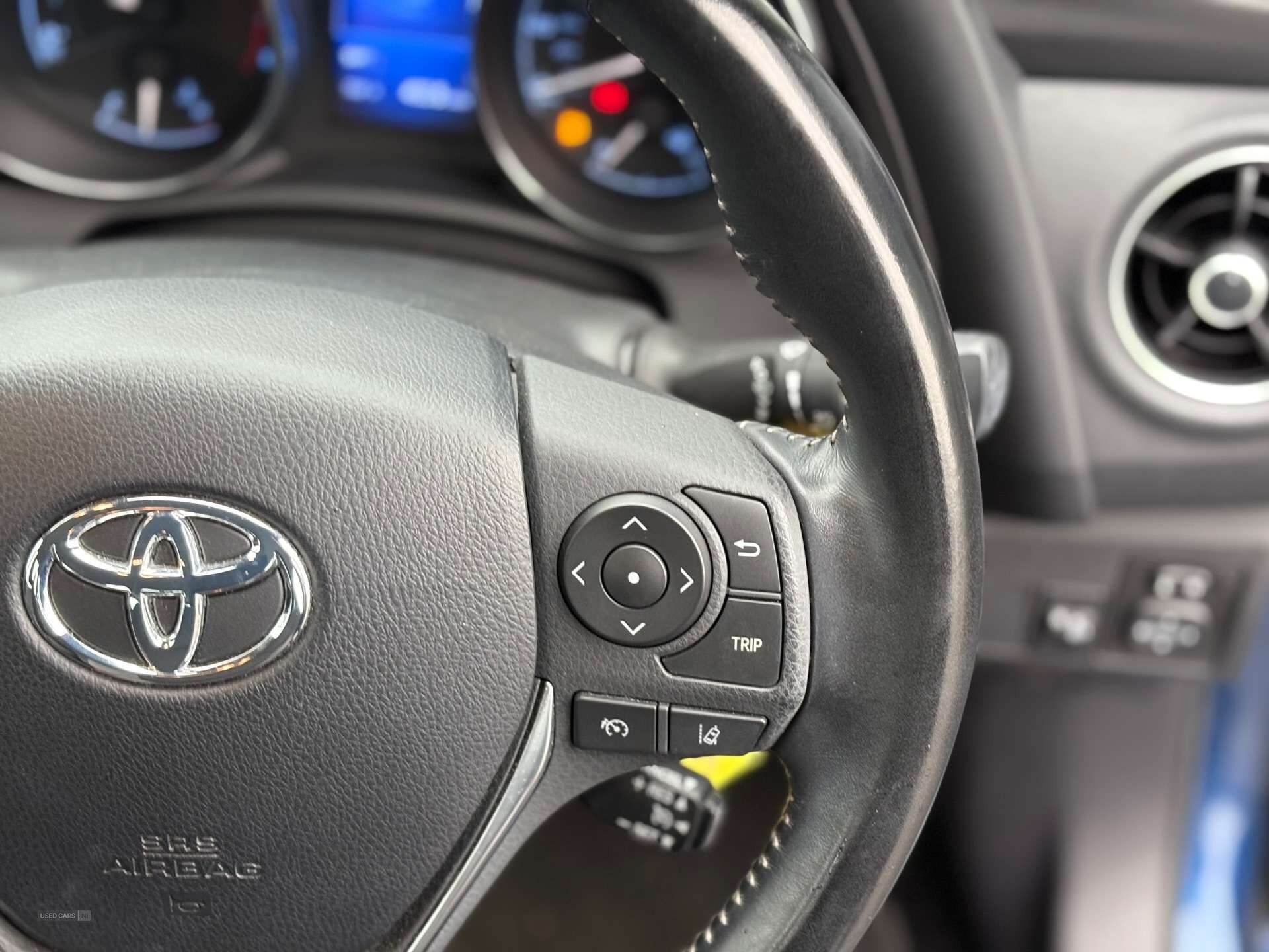 Sep 2016 Toyota Auris 1.6 D-4D Business Edition TSS 5dr