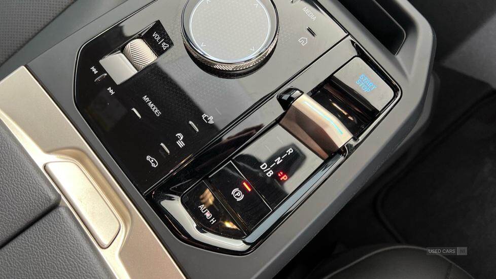 Feb 2024 BMW iX 240kW xDrive40 M Sport 76.6kWh 5dr Auto