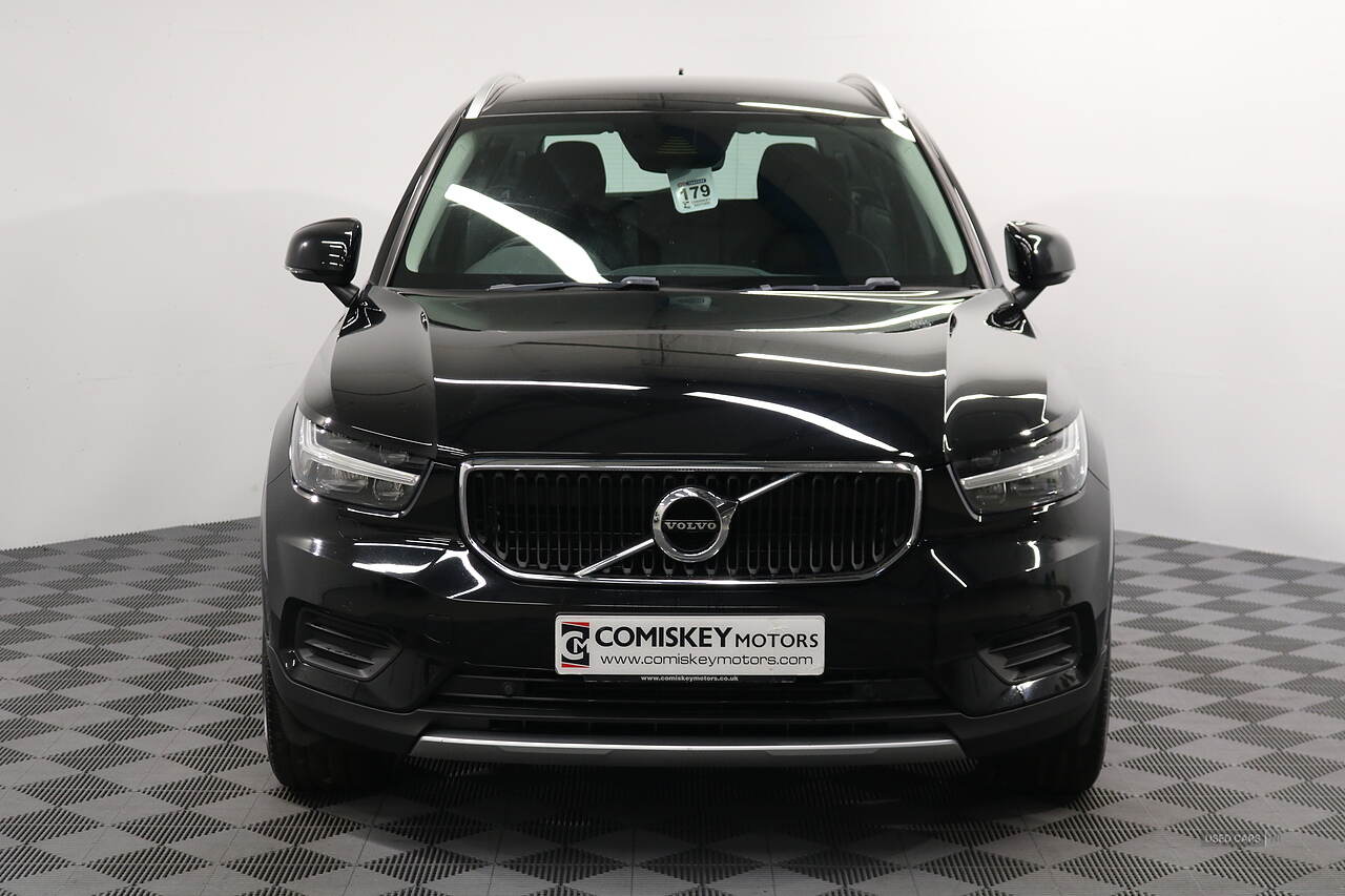 Jul 2020 Volvo XC40 2.0 D3 Momentum 5dr Geartronic