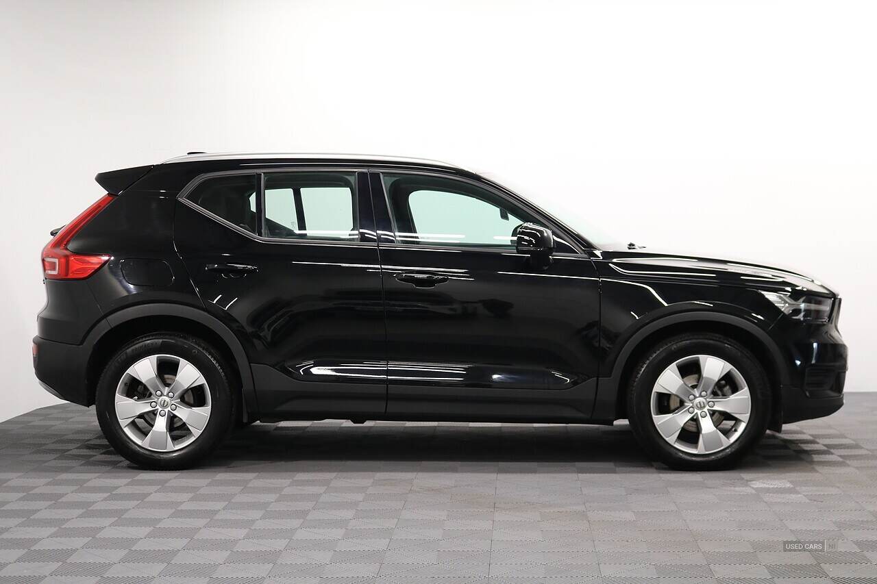 Jul 2020 Volvo XC40 2.0 D3 Momentum 5dr Geartronic