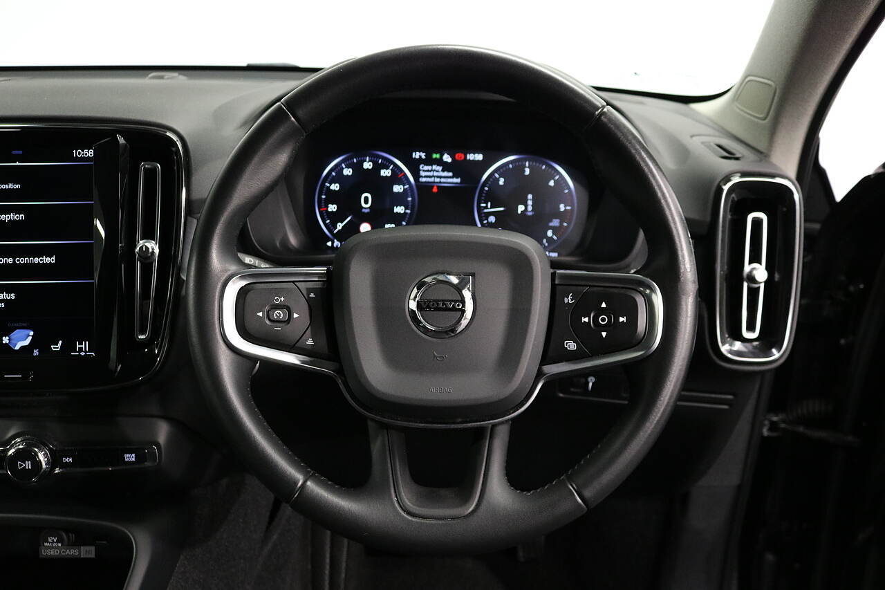 Jul 2020 Volvo XC40 2.0 D3 Momentum 5dr Geartronic