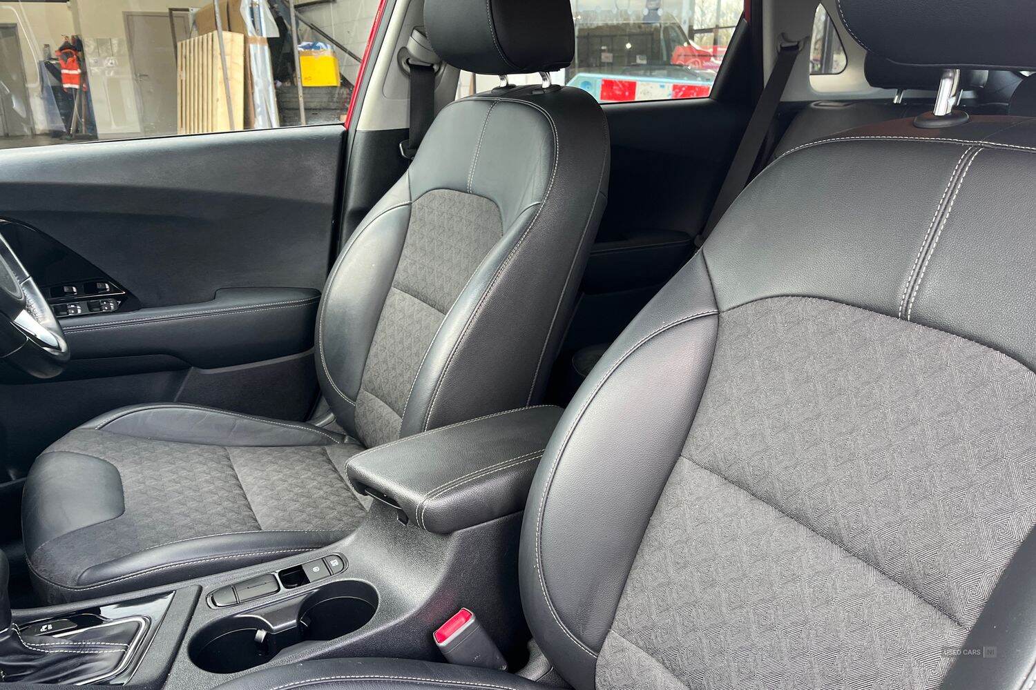 Feb 2020 Kia Niro 1.6 GDi Hybrid 2 5dr DCT
