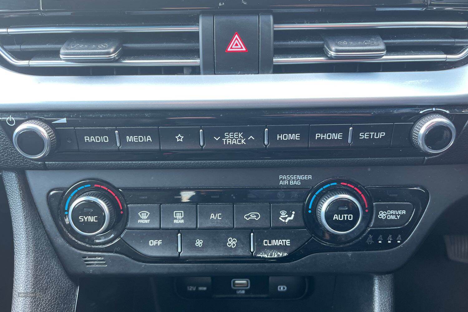 Feb 2020 Kia Niro 1.6 GDi Hybrid 2 5dr DCT