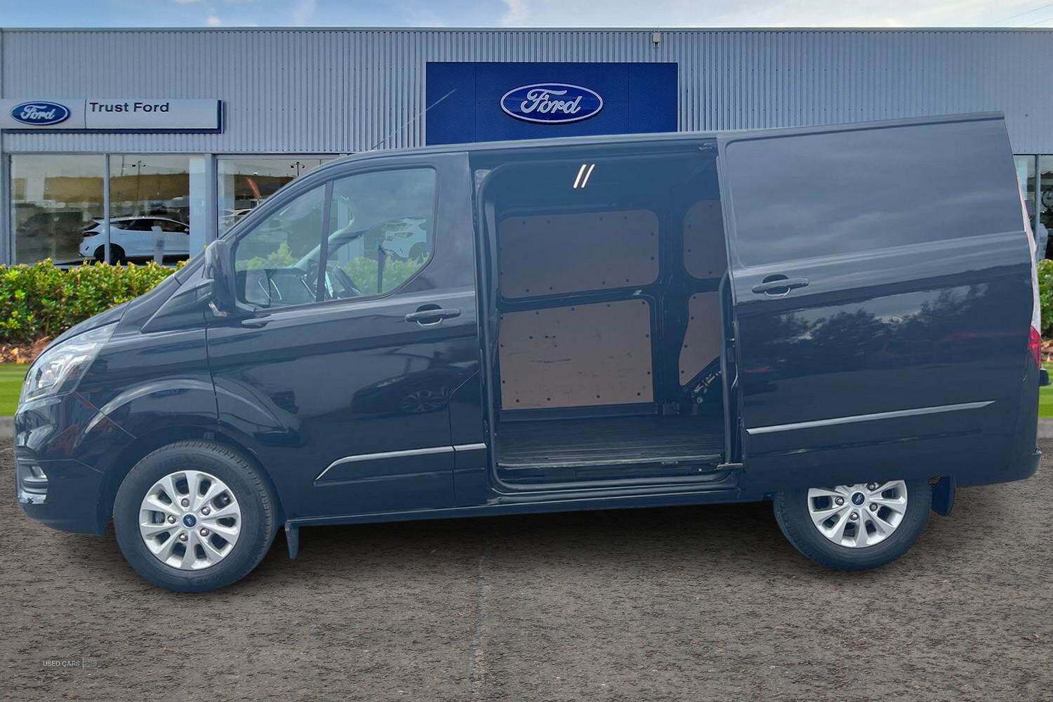 Mar 2023 Ford Transit Custom 2.0 EcoBlue 170ps Low Roof Limited Van Auto