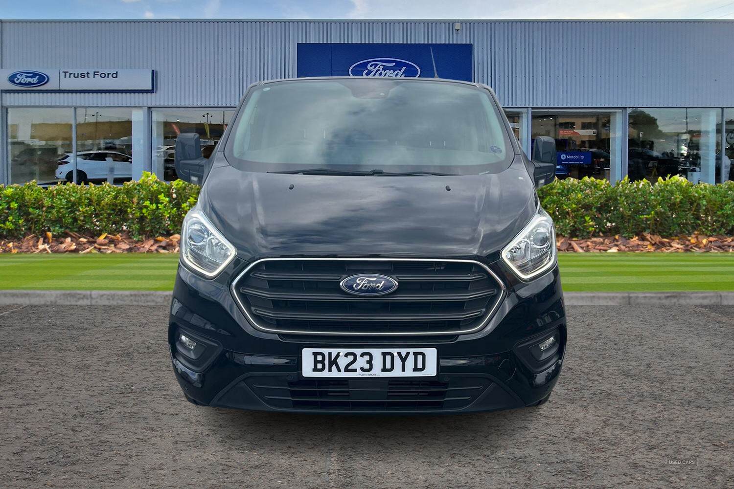 Mar 2023 Ford Transit Custom 2.0 EcoBlue 170ps Low Roof Limited Van Auto