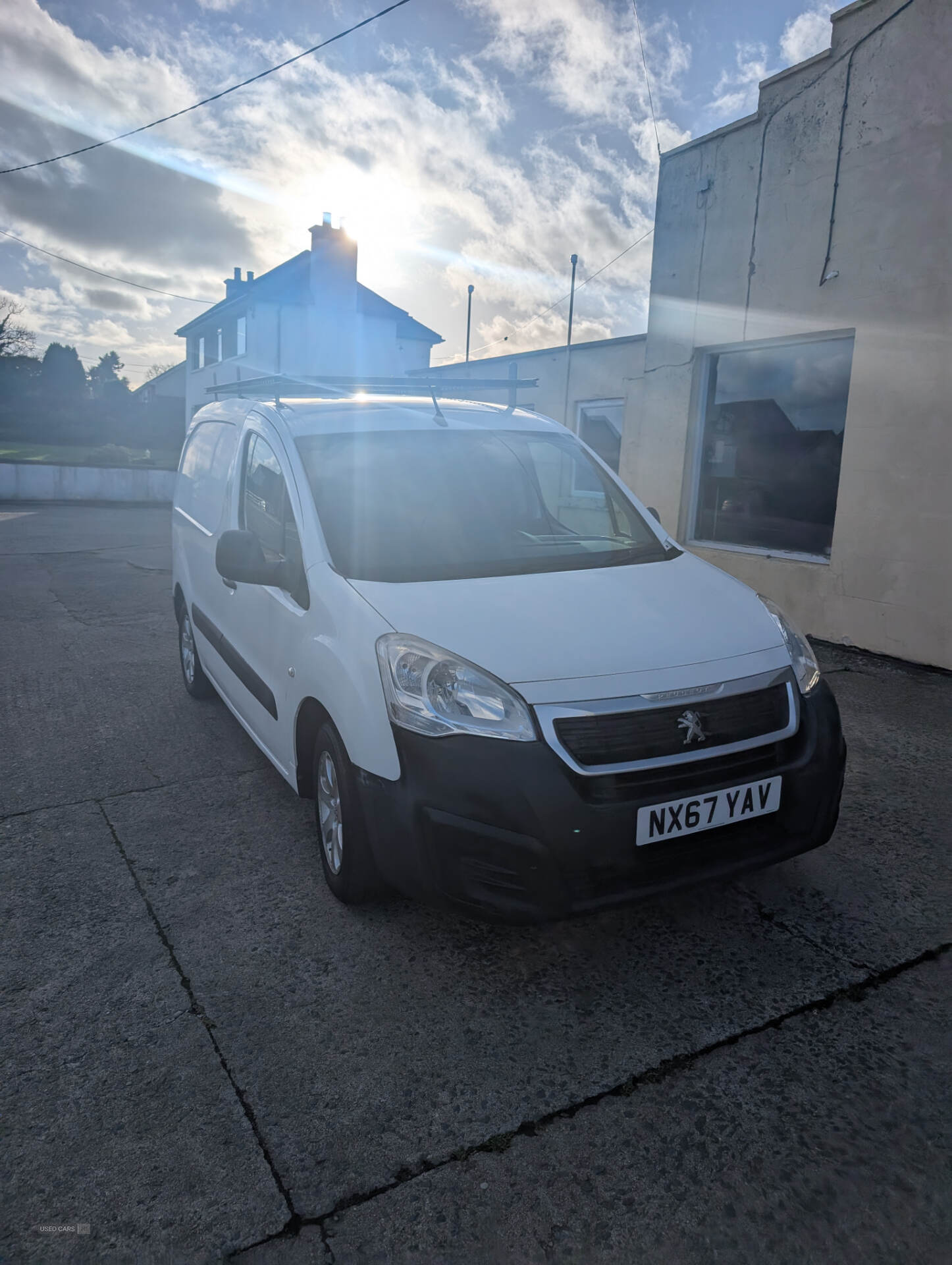 Sep 2017 Peugeot Partner 850 1.6 BlueHDi 100 Professional Van [non SS]