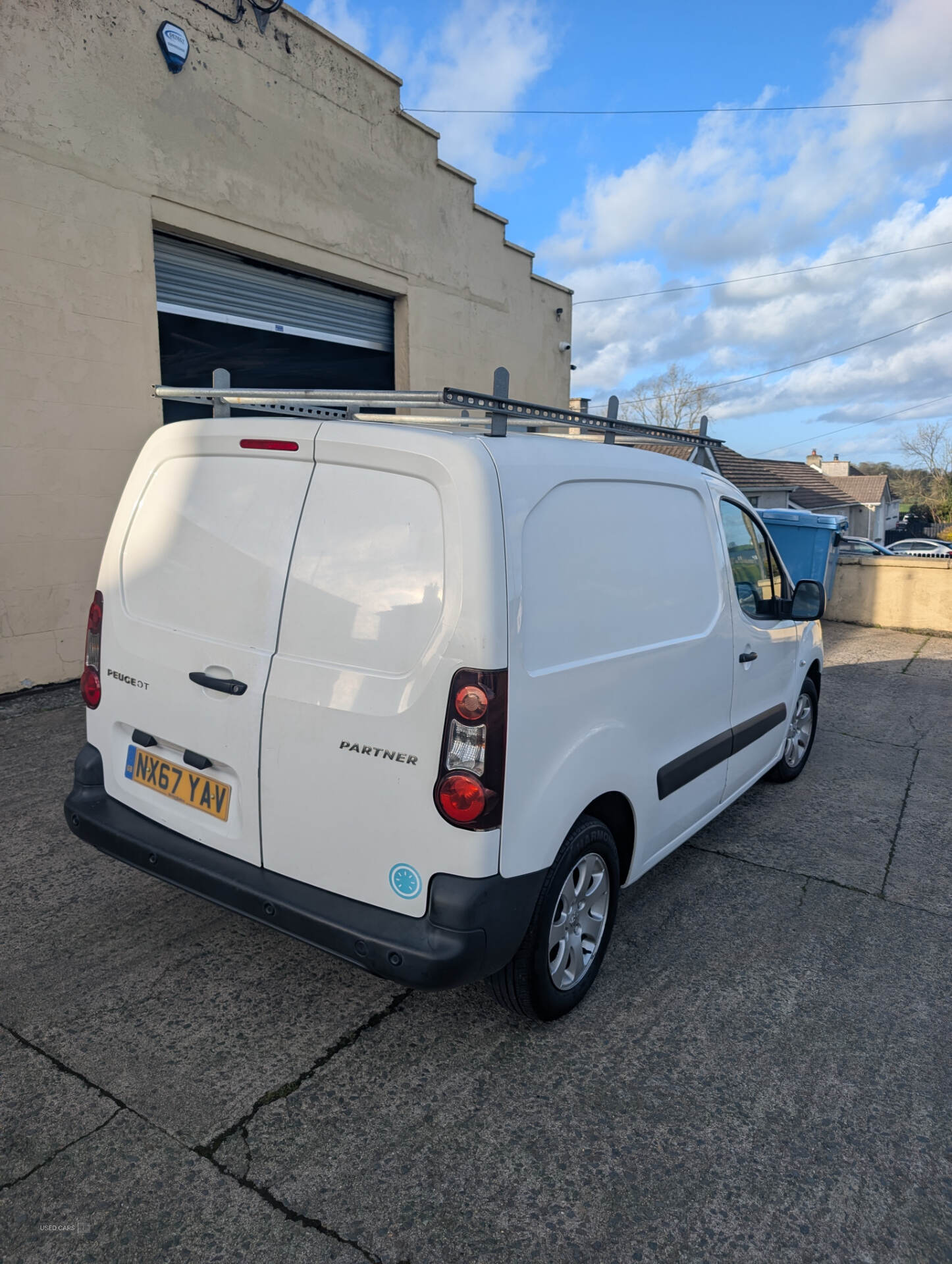Sep 2017 Peugeot Partner 850 1.6 BlueHDi 100 Professional Van [non SS]