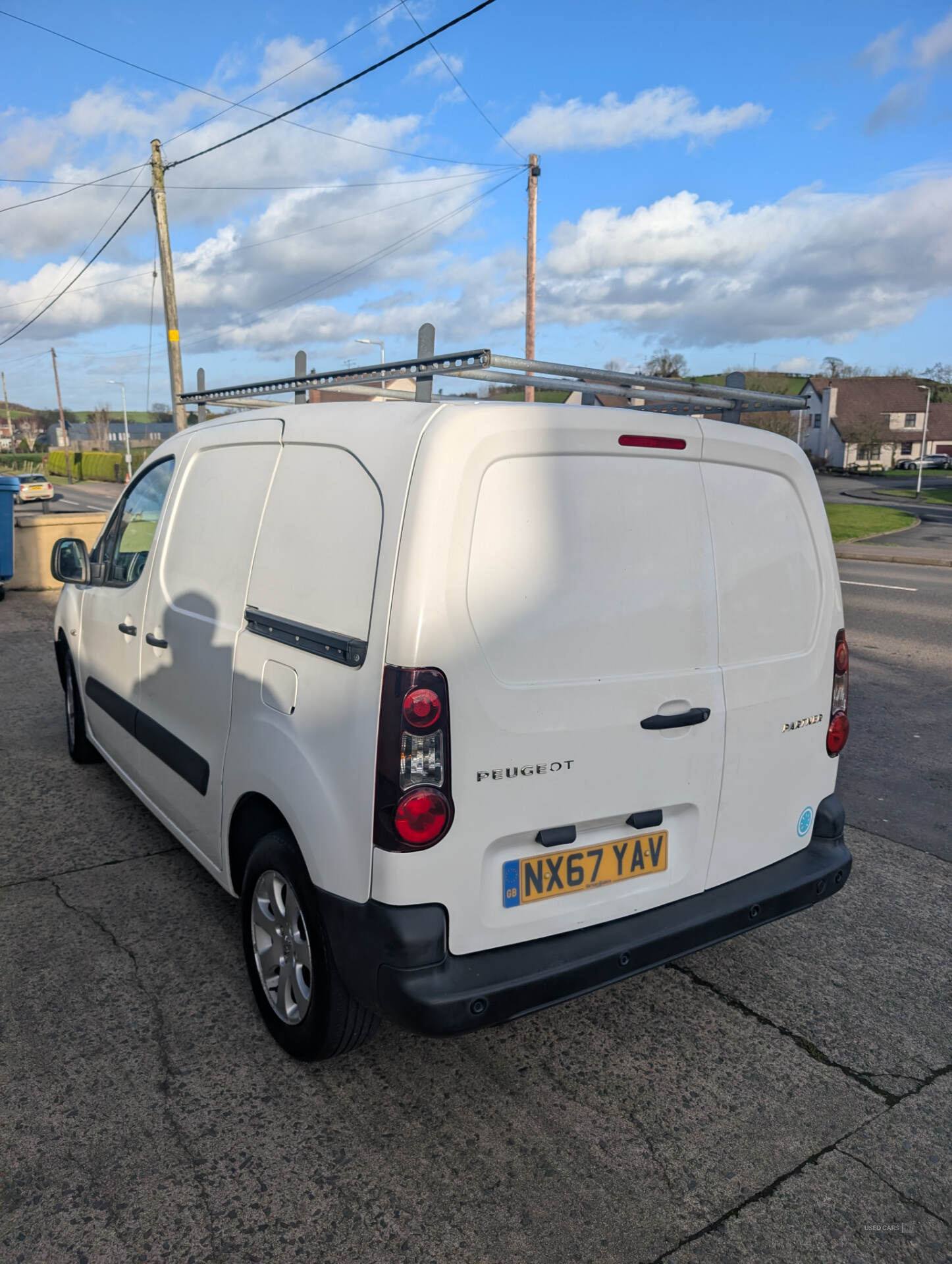 Sep 2017 Peugeot Partner 850 1.6 BlueHDi 100 Professional Van [non SS]
