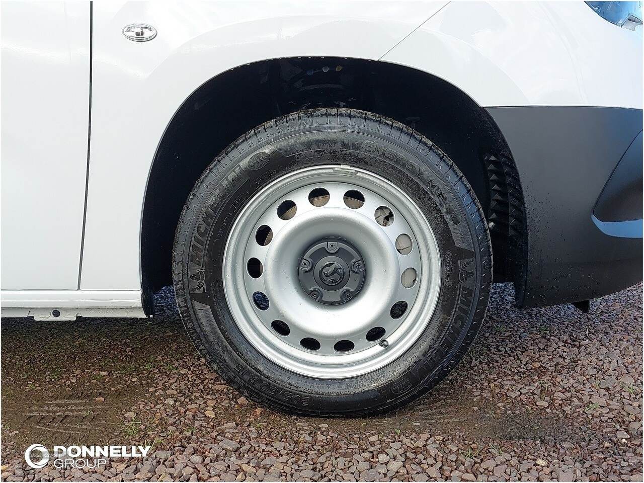 Jan 2022 Vauxhall Combo 2000 1.5 Turbo D 100ps H1 Dynamic Van