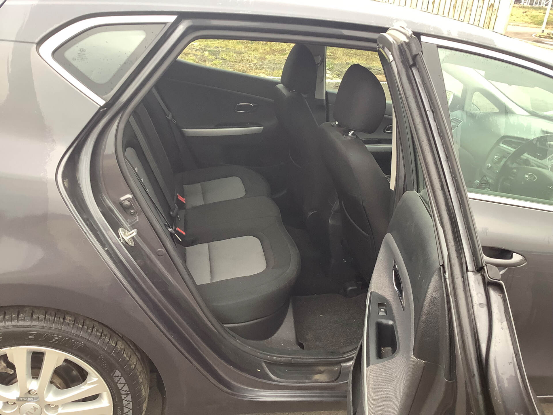 Jul 2013 Kia Ceed 1.6 CRDi 2 5dr Auto
