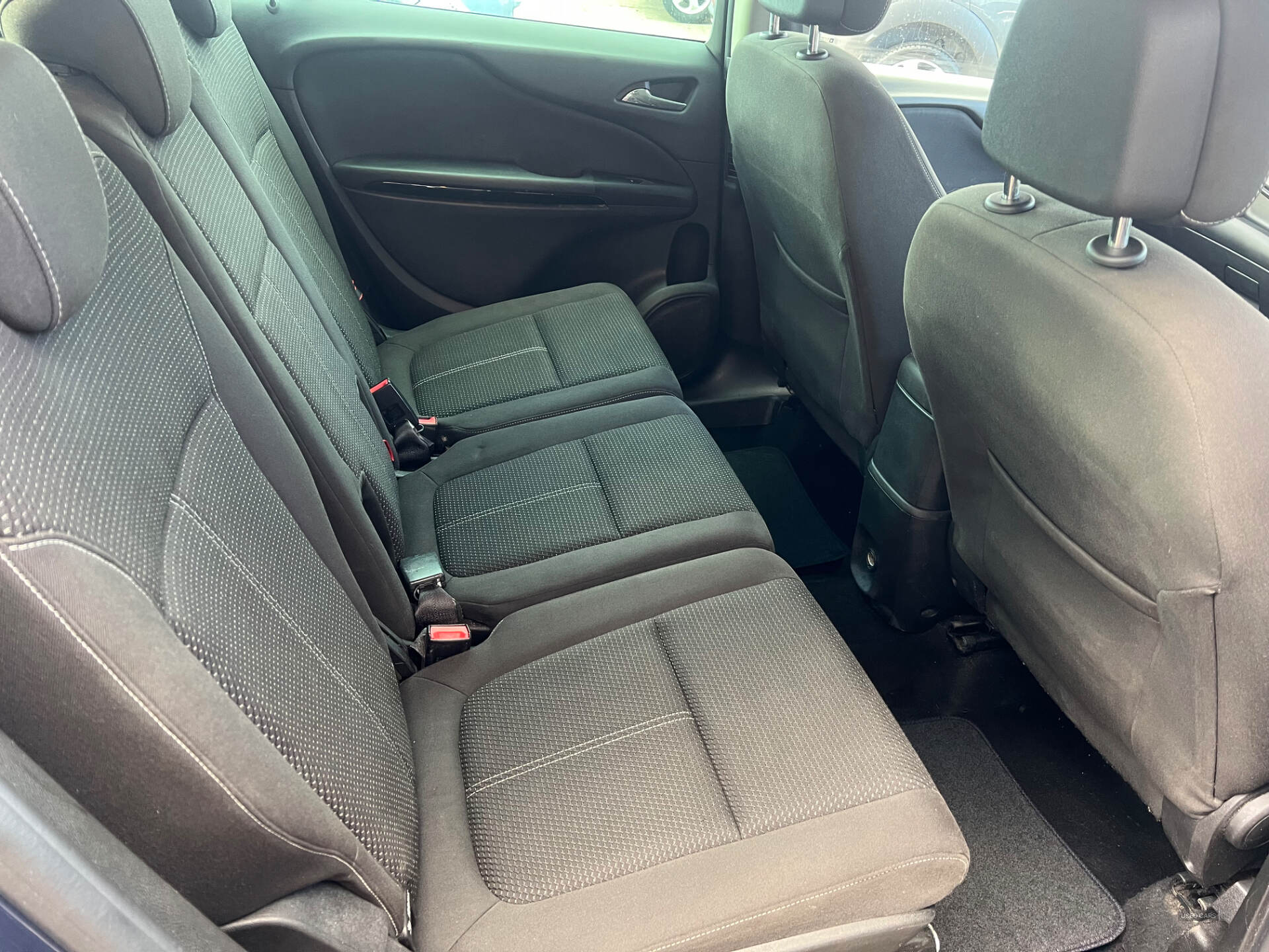 May 2015 Vauxhall Zafira 2.0 CDTi SRi 5dr
