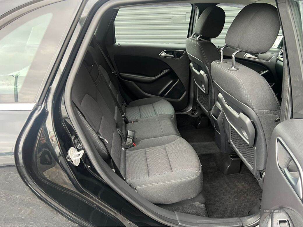 Mercedes B-Class 1.6 Petrol B180 Auto 5DR in Antrim