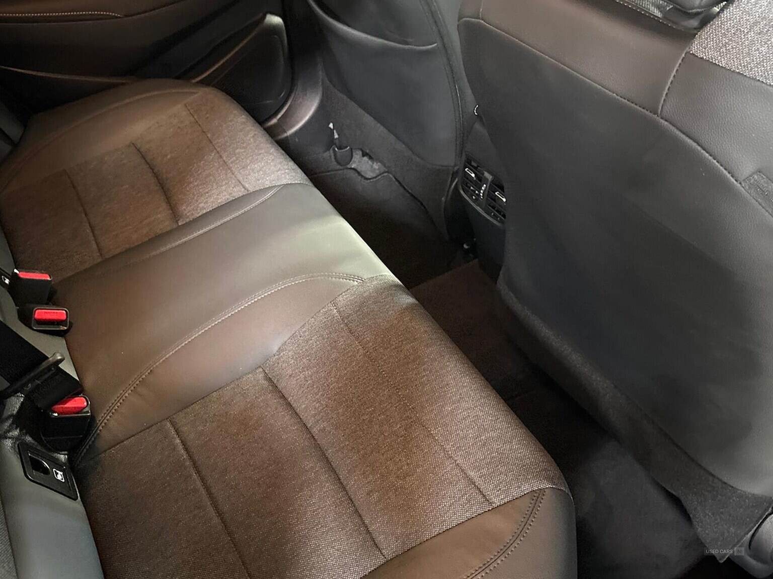 Jan 2023 Toyota Corolla 1.8 Vvt-I Hybrid Design 5Dr Cvt