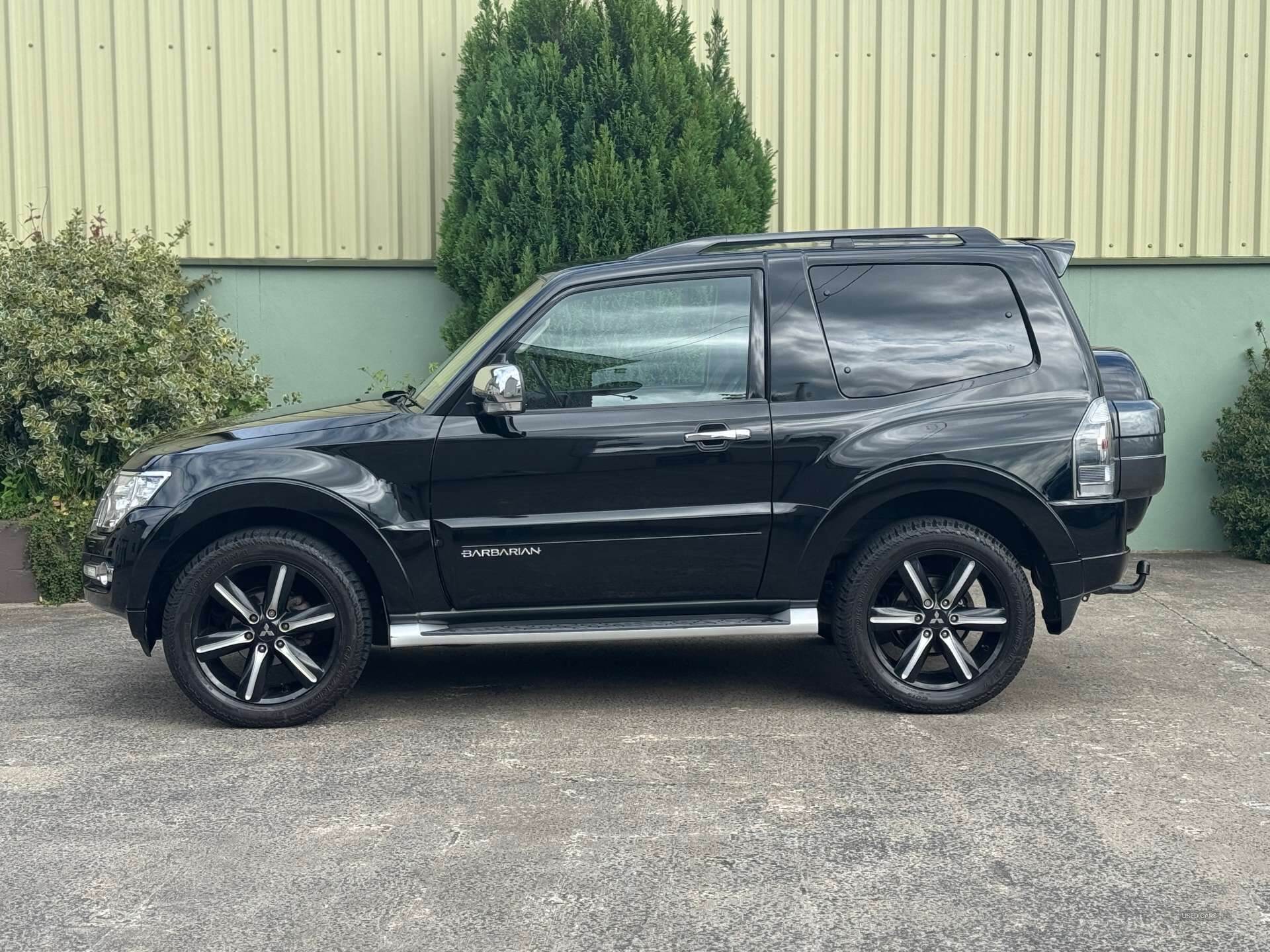 Dec 2015 Mitsubishi Shogun 3.2 DI-DC 187 Barbarian Van Auto